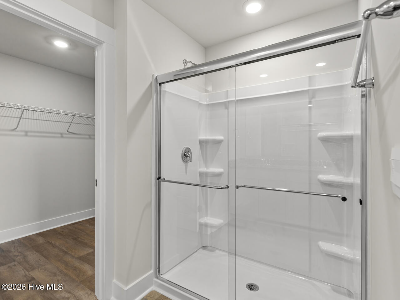 100545581 | Photo 32