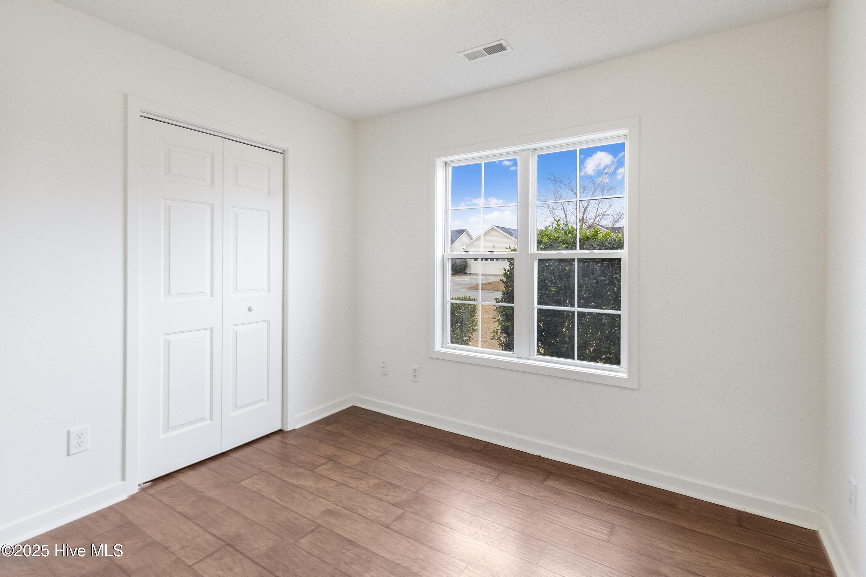 100546767 | Photo 18