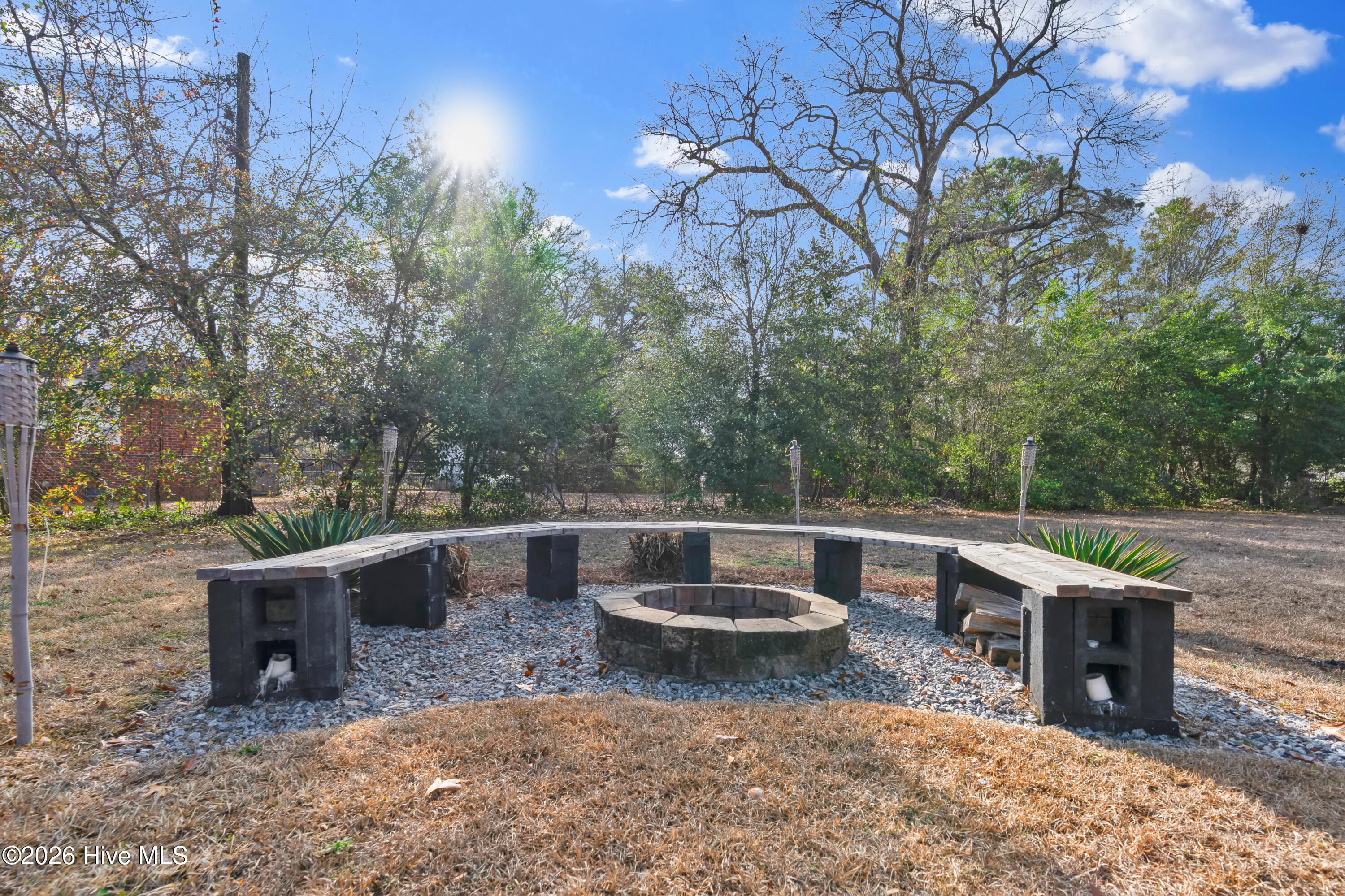 100549465 | Photo 19