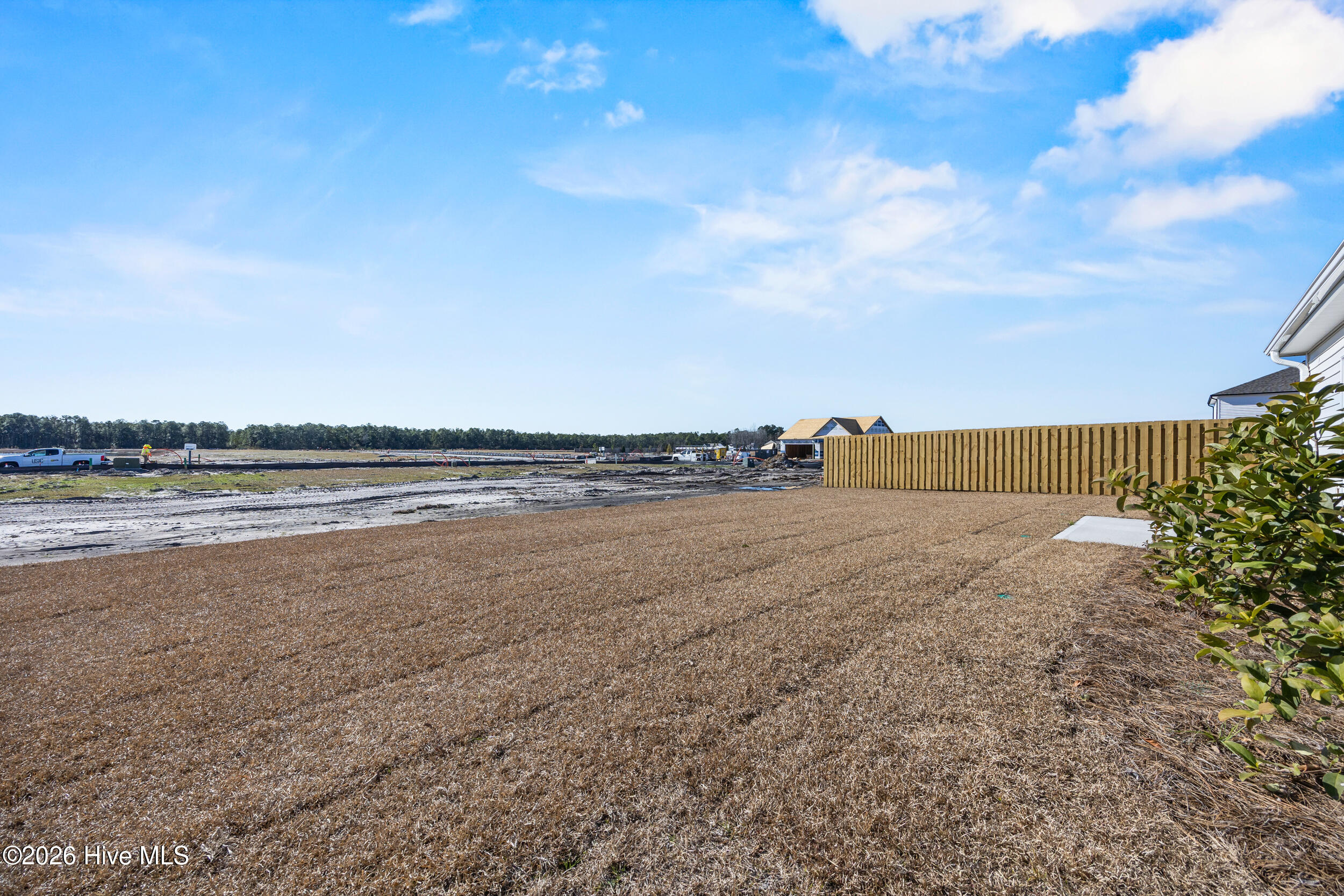 100547458 | Photo 43