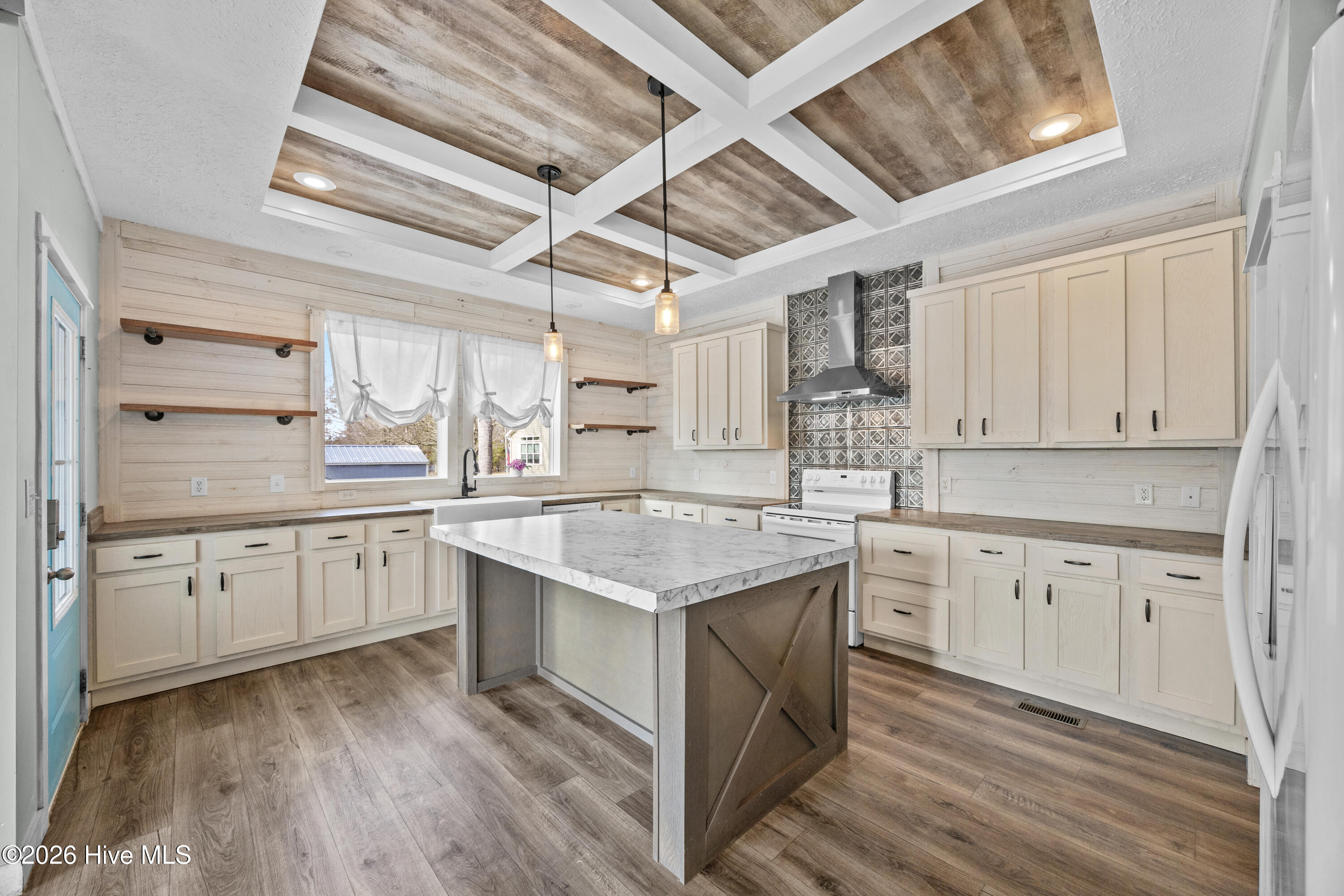 100559511 | Photo 10