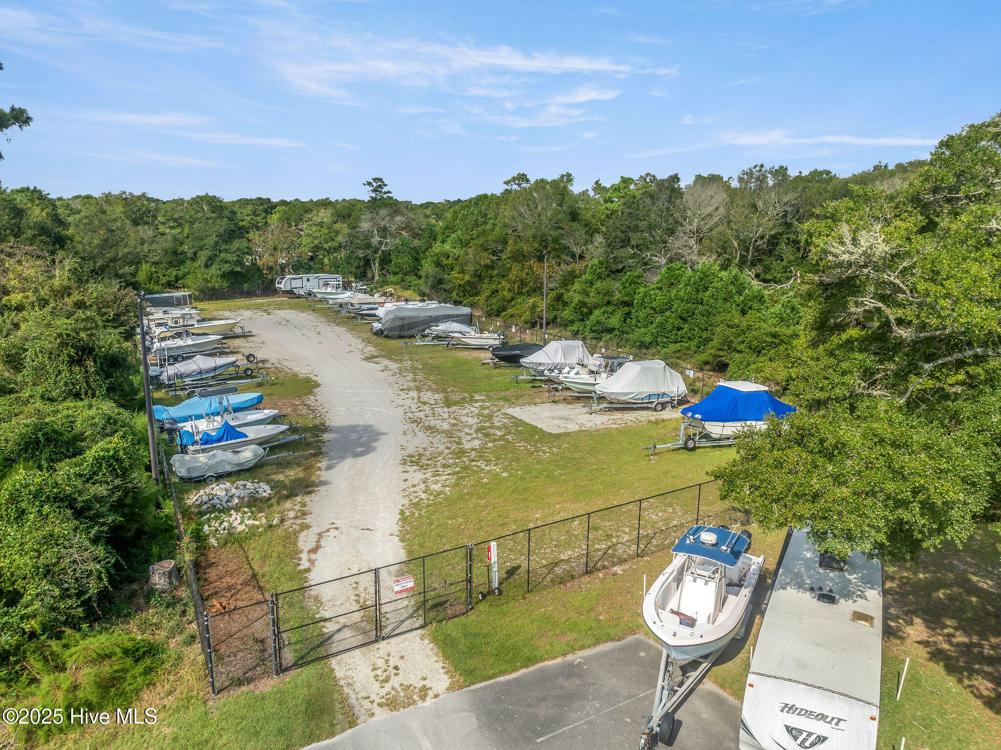 100488997 | Photo 87