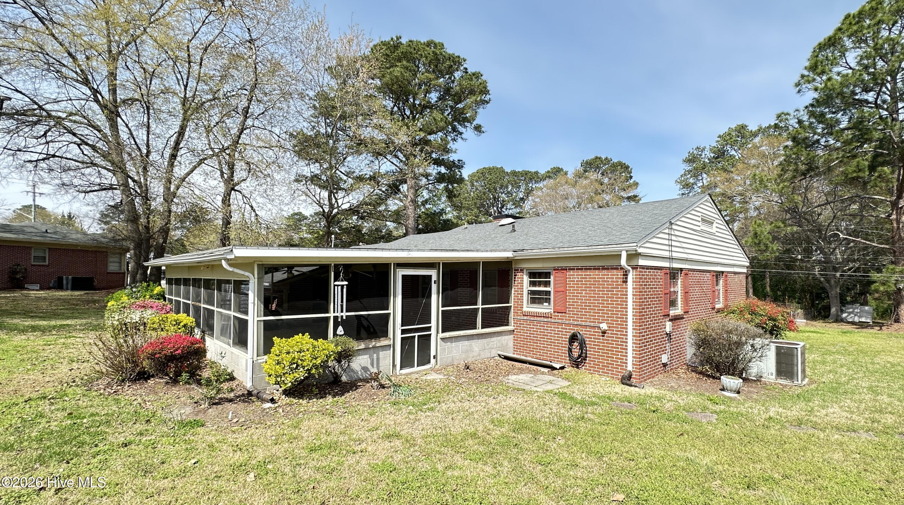 Homes for sale in Clinton, NC | 100 Wilson St # A, Clinton, NC 28328 | MLS# 100561902