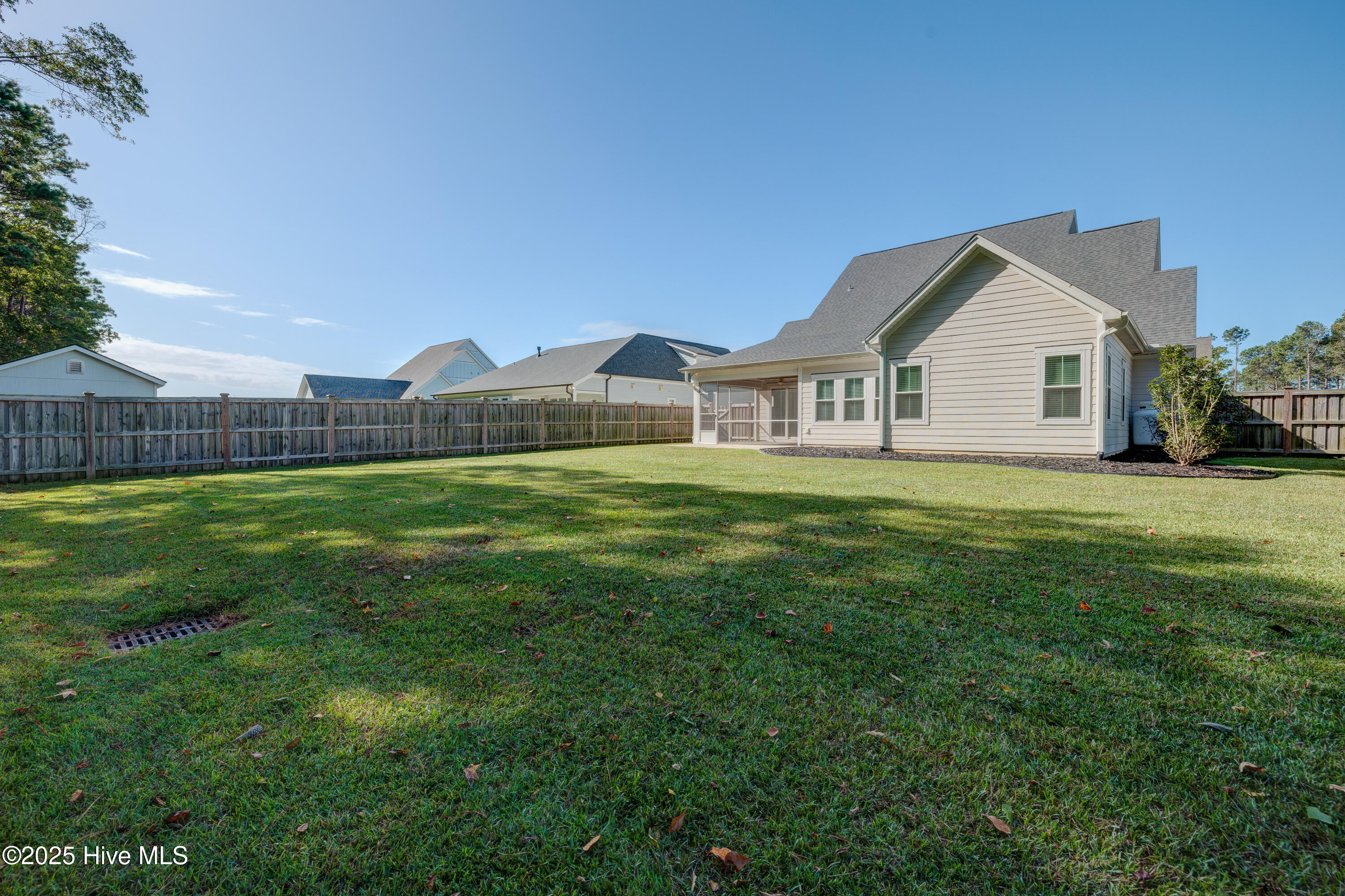 100534691 | Photo 71