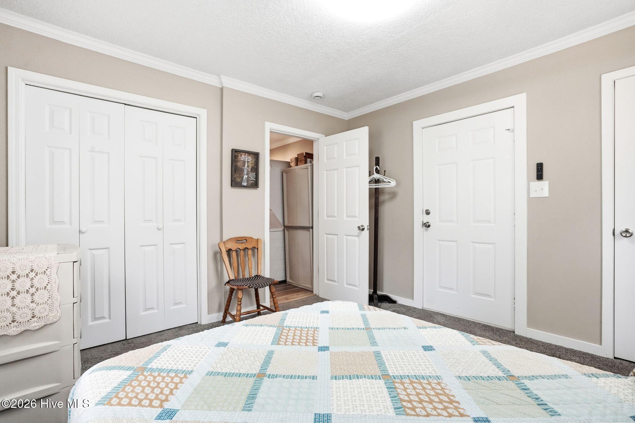 100565882 | Photo 27