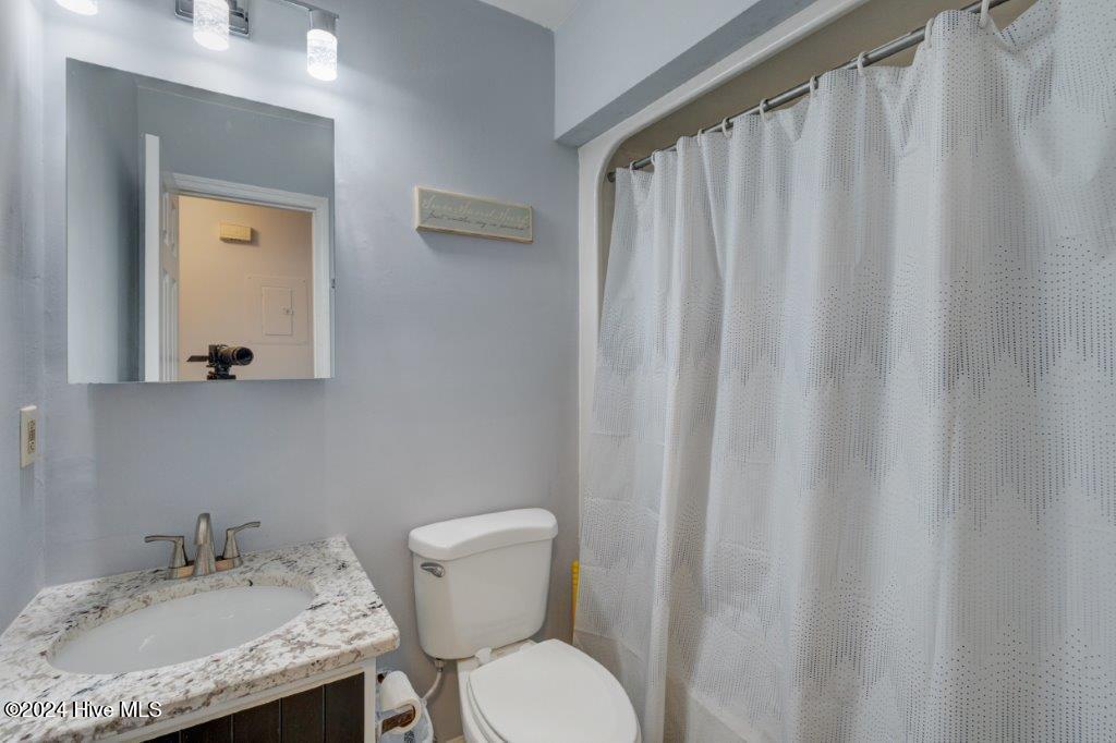 100480023 | Photo 25