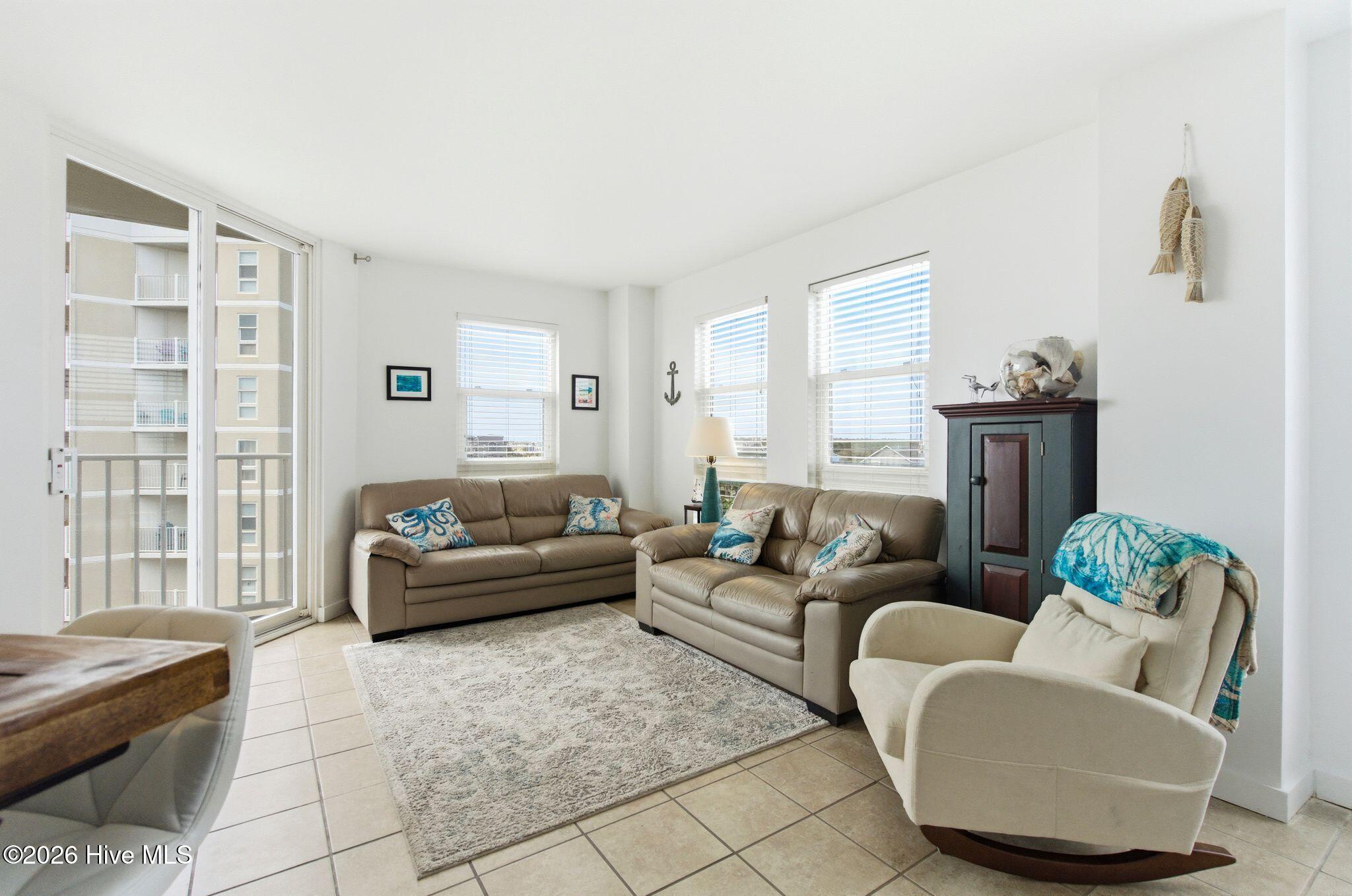 100564198 | Photo 19