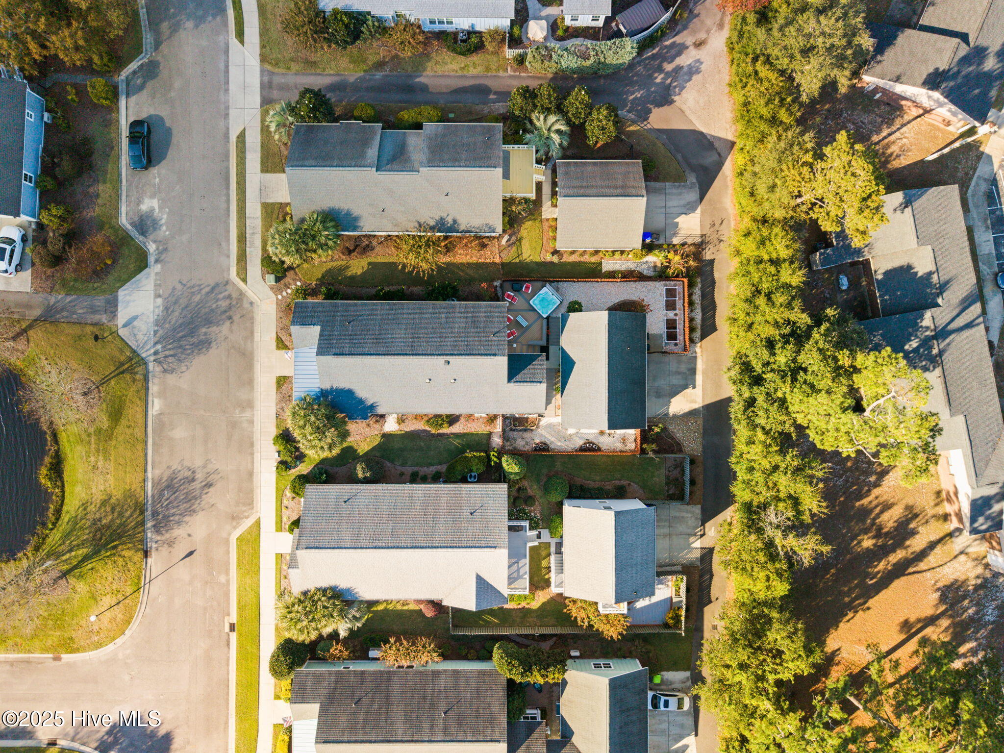 100569449 | Photo 78