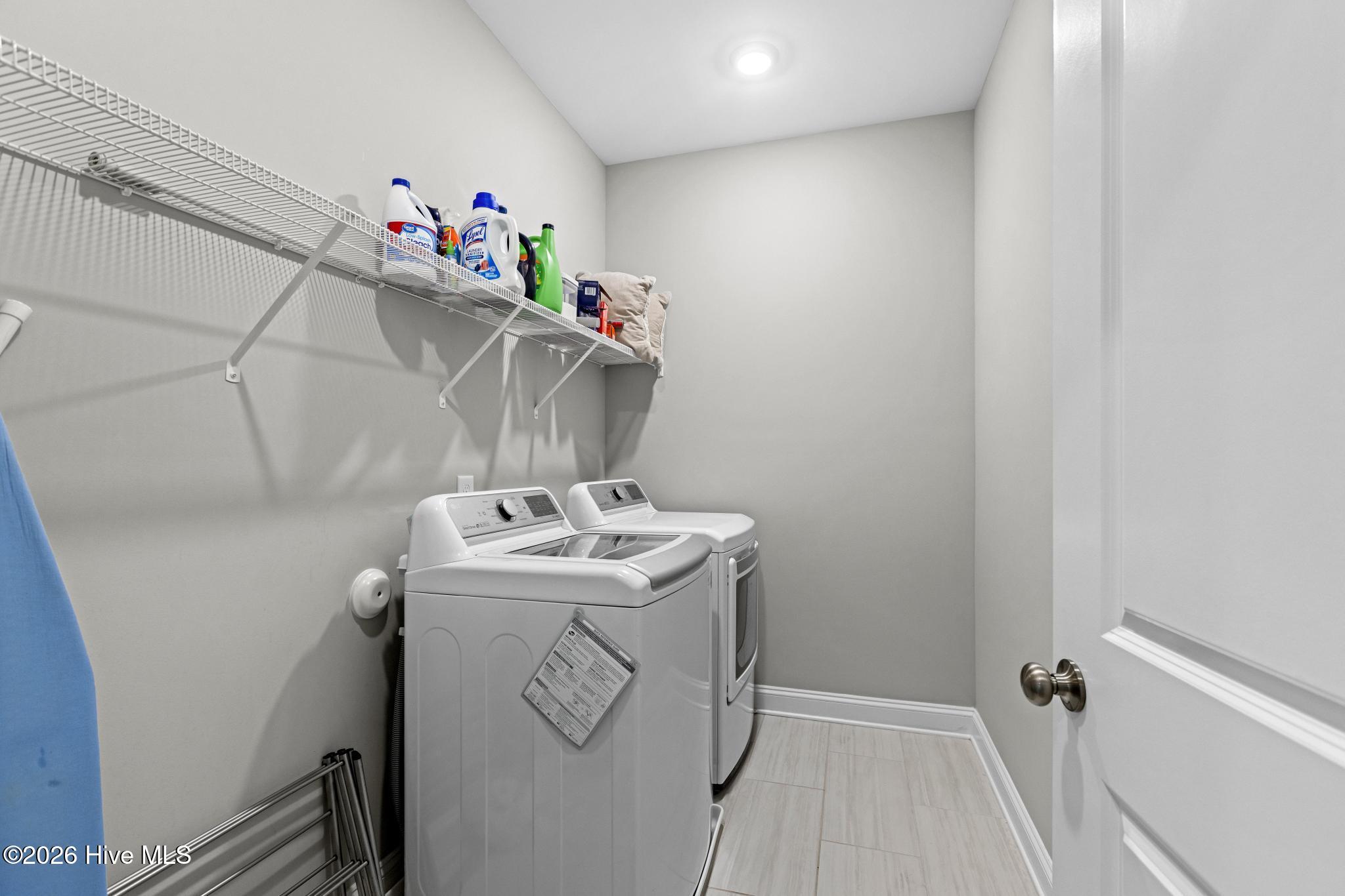 100557095 | Photo 25