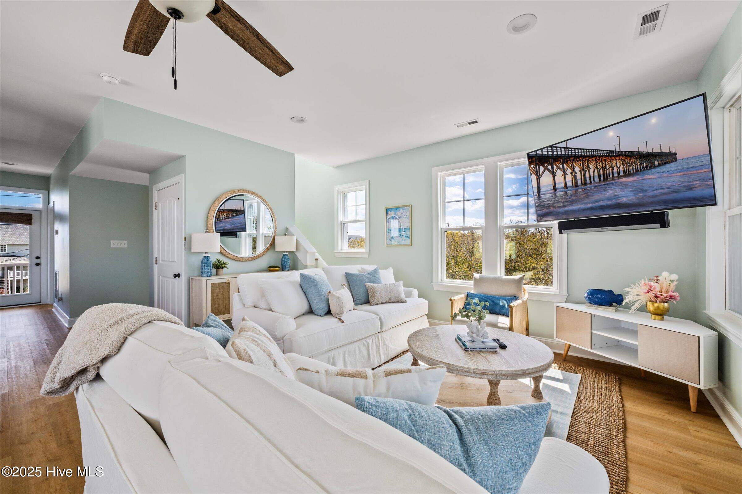 1007 N New River Drive, Surf City, NC 28445 – photo 11: 097-Z8C_3610