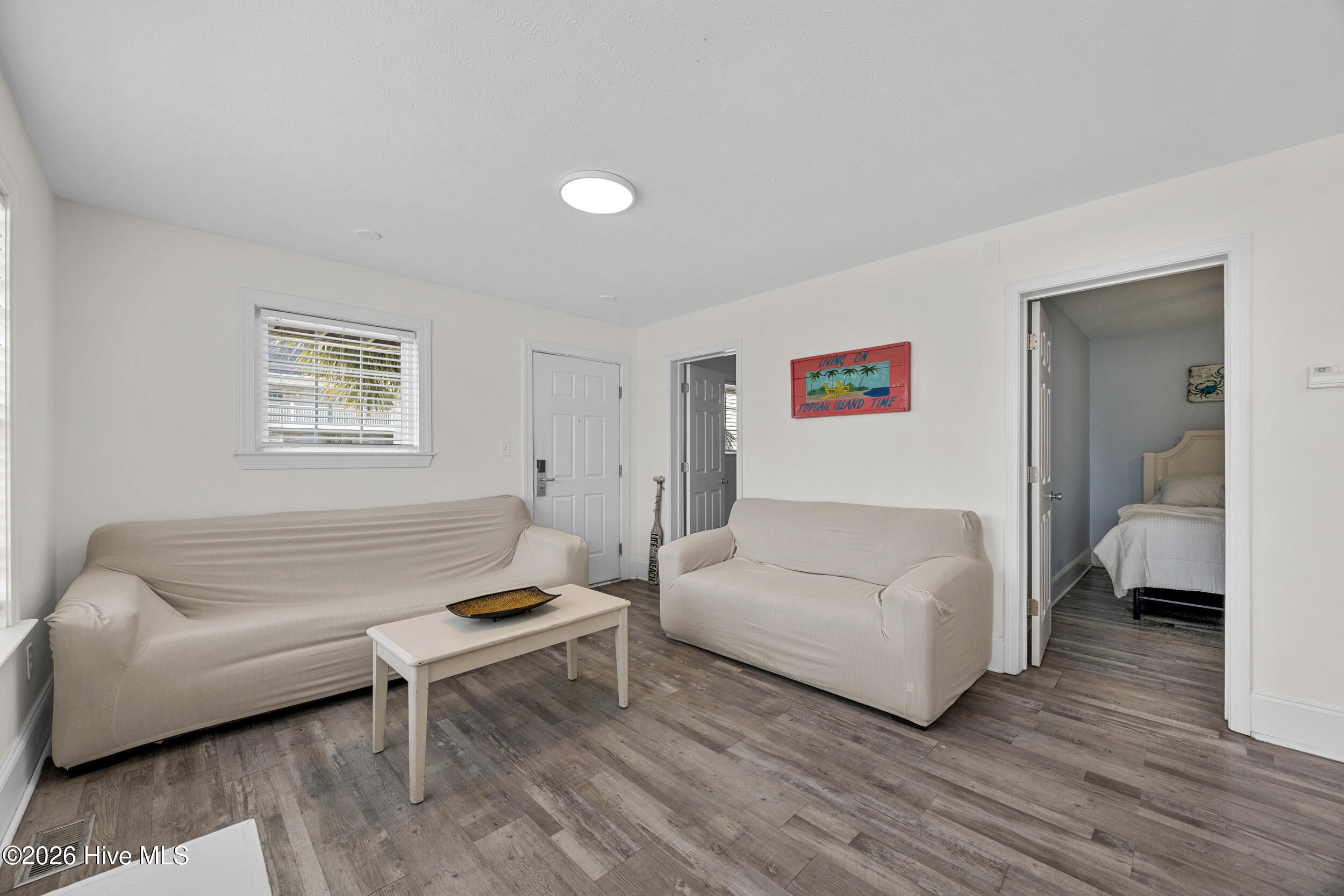 100552950 | Photo 18