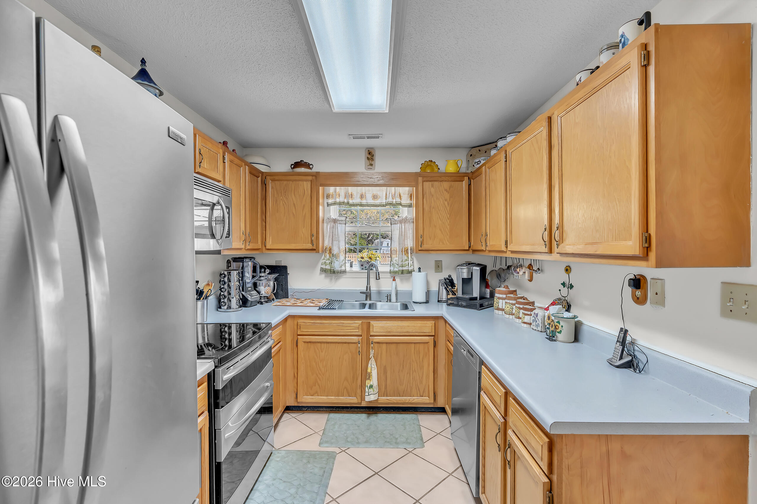 100563570 | Photo 11