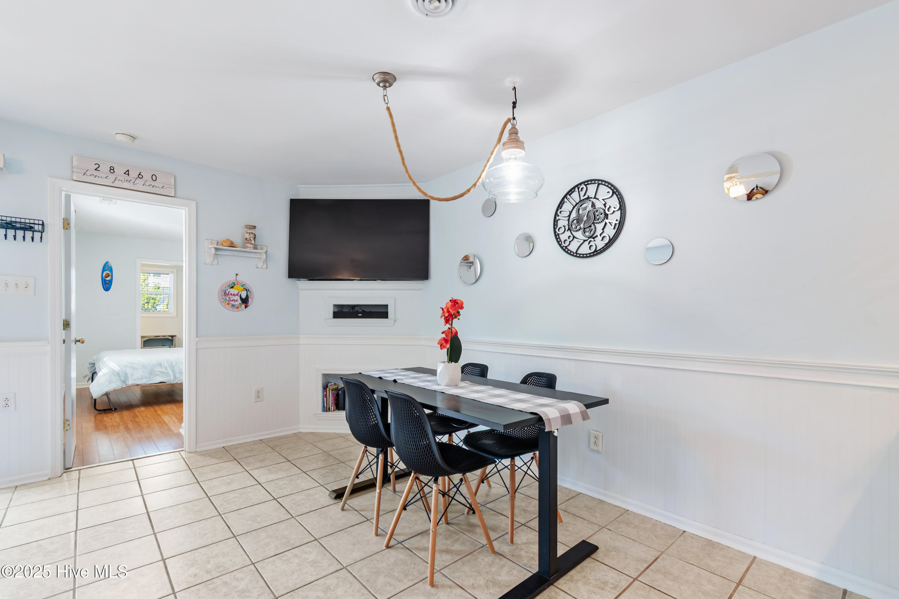 100539702 | Photo 22