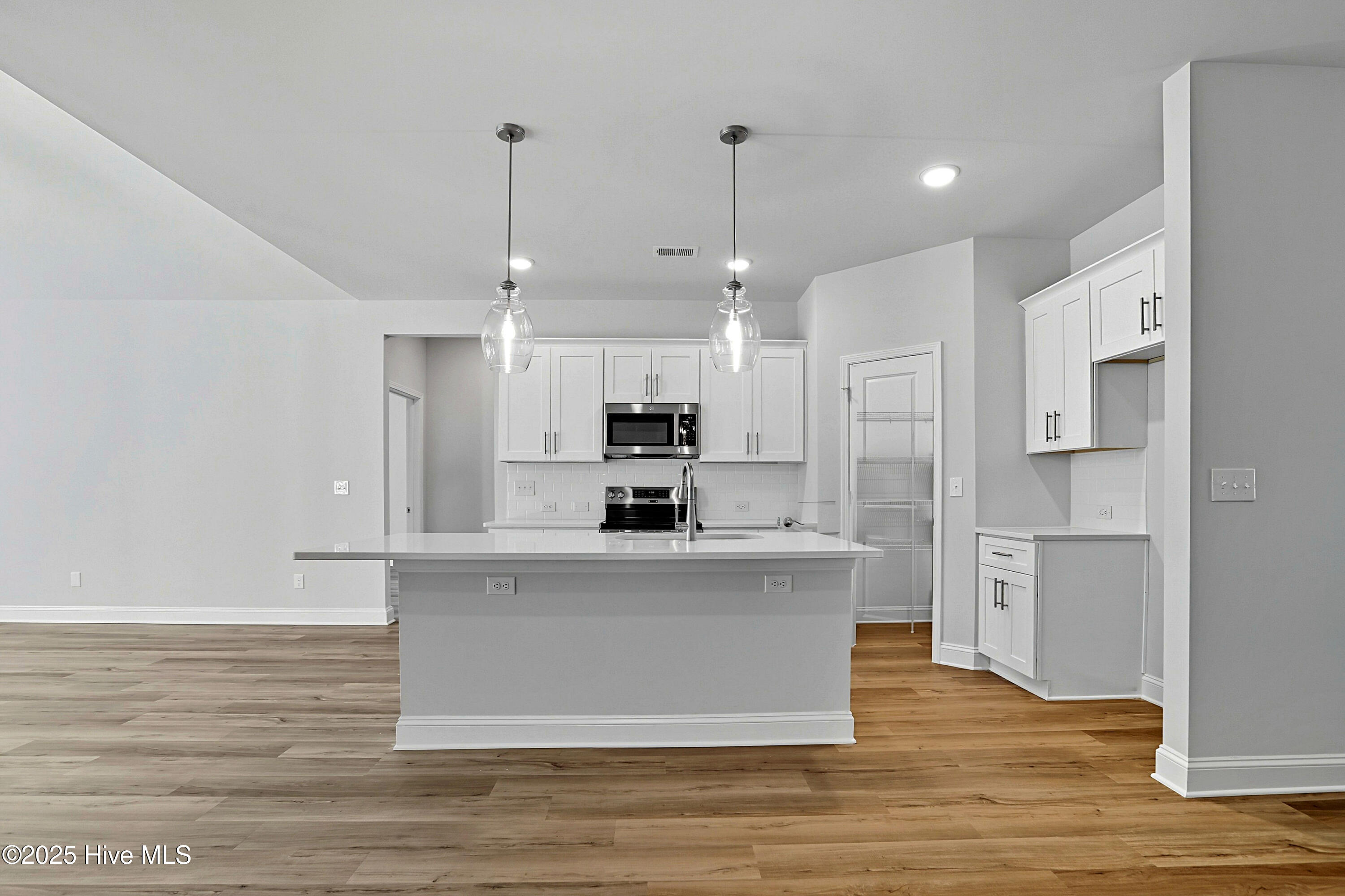 2594 (&2604&2610) Bellamy Drive SW, Supply, NC 28462 – photo 10: HP3V6A9191