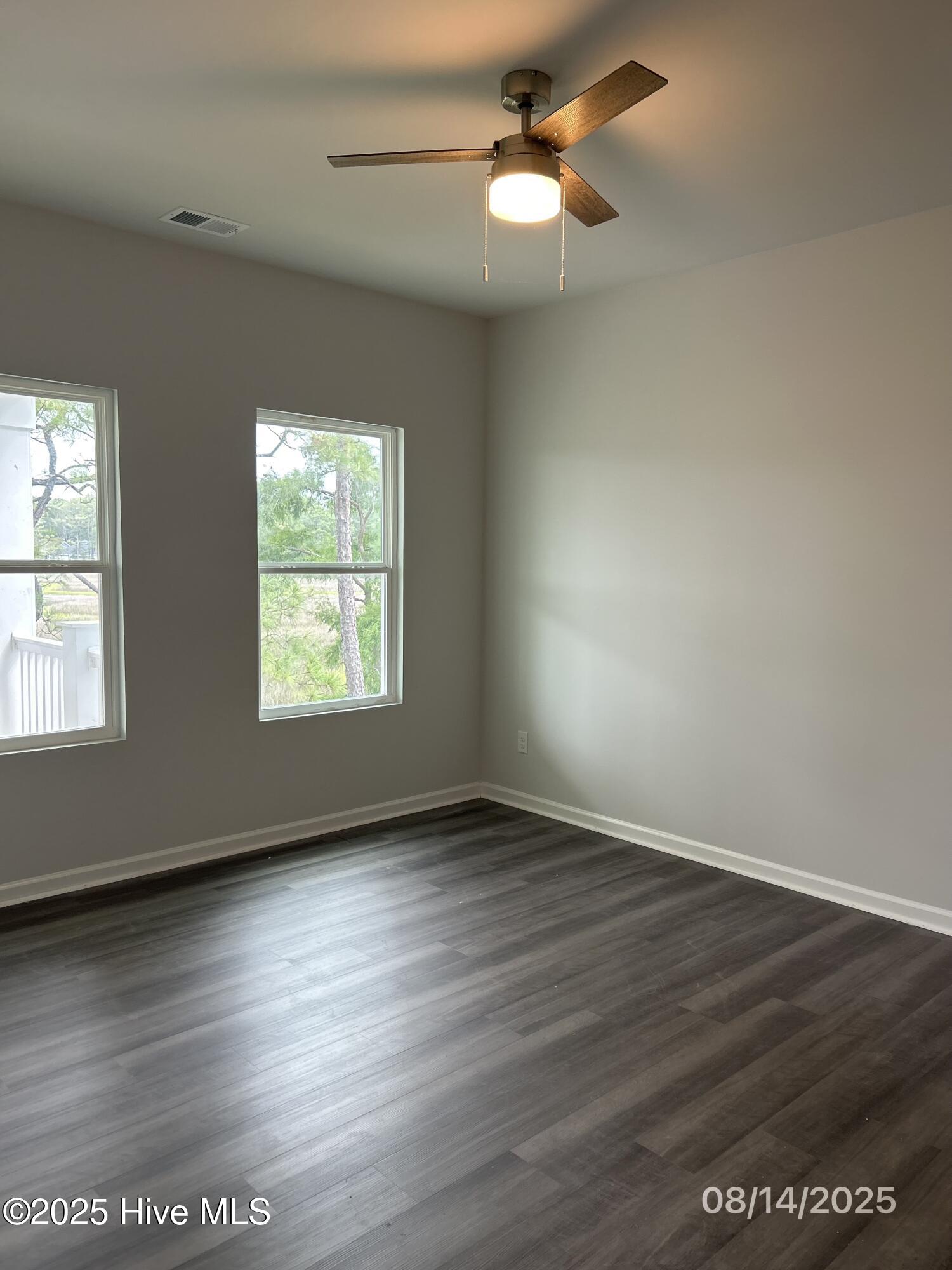 100534817 | Photo 15