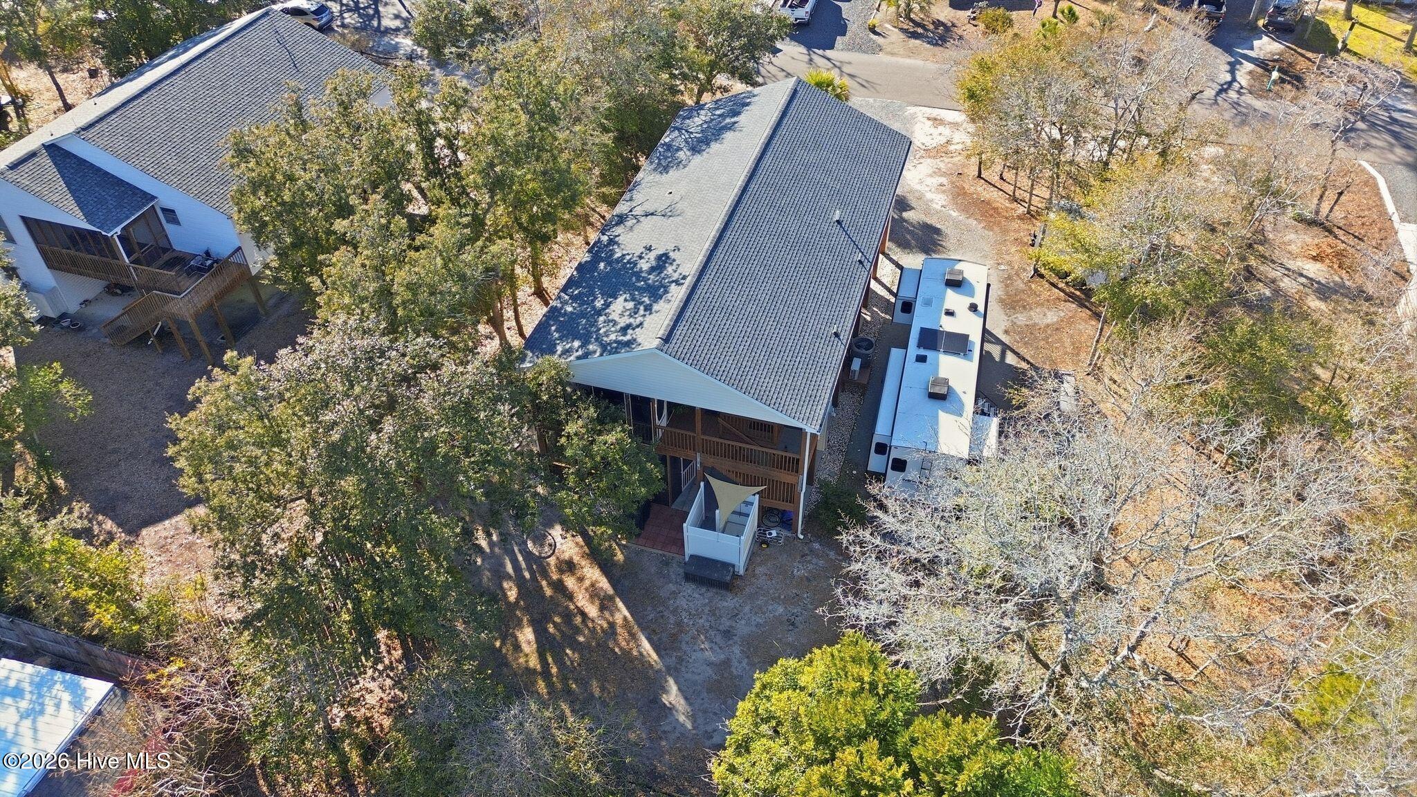 100555111 | Photo 90