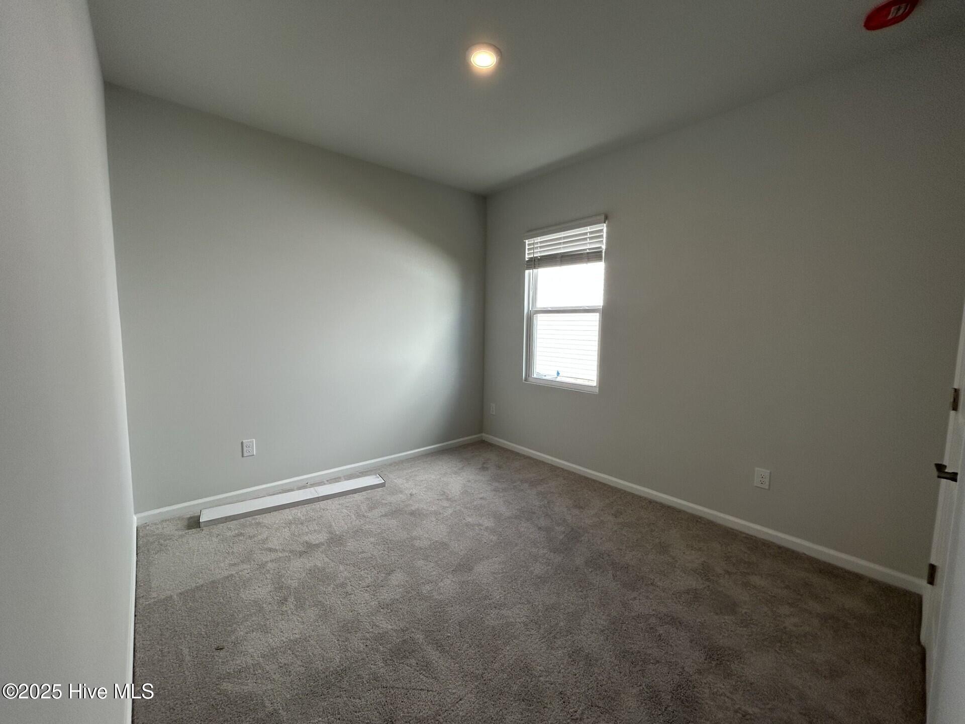 100540536 | Photo 16