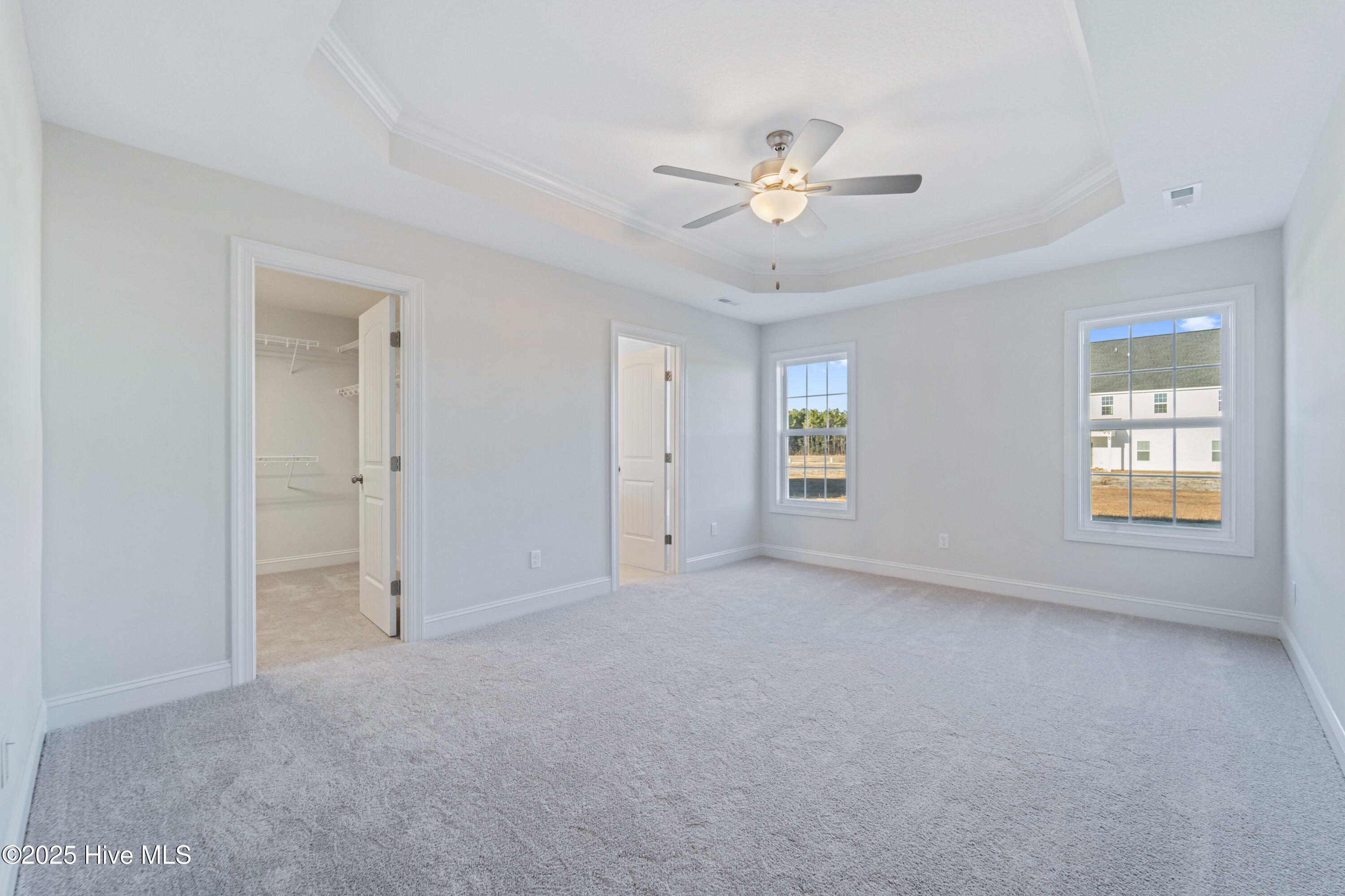 100519651 | Photo 17