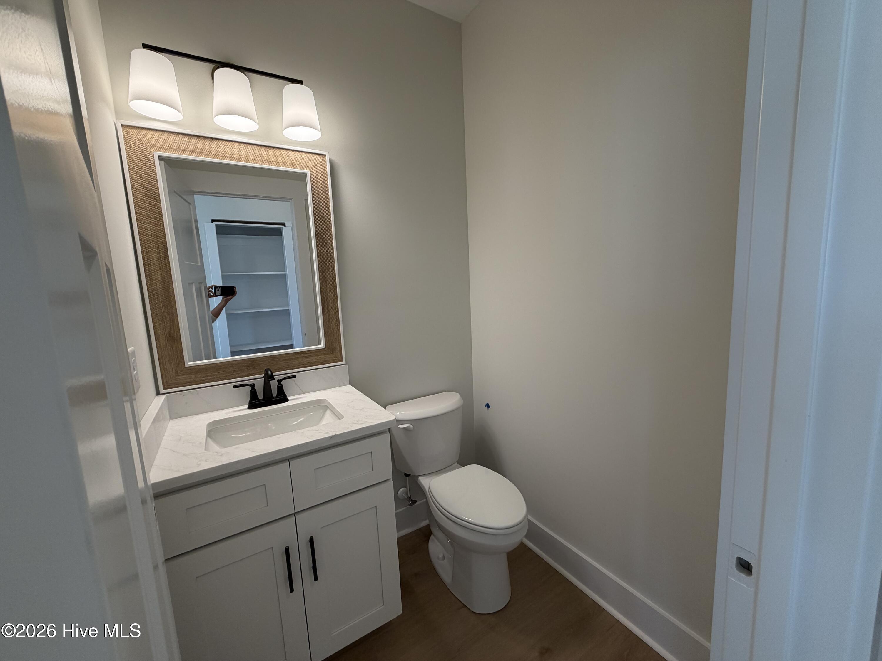 100559607 | Photo 27