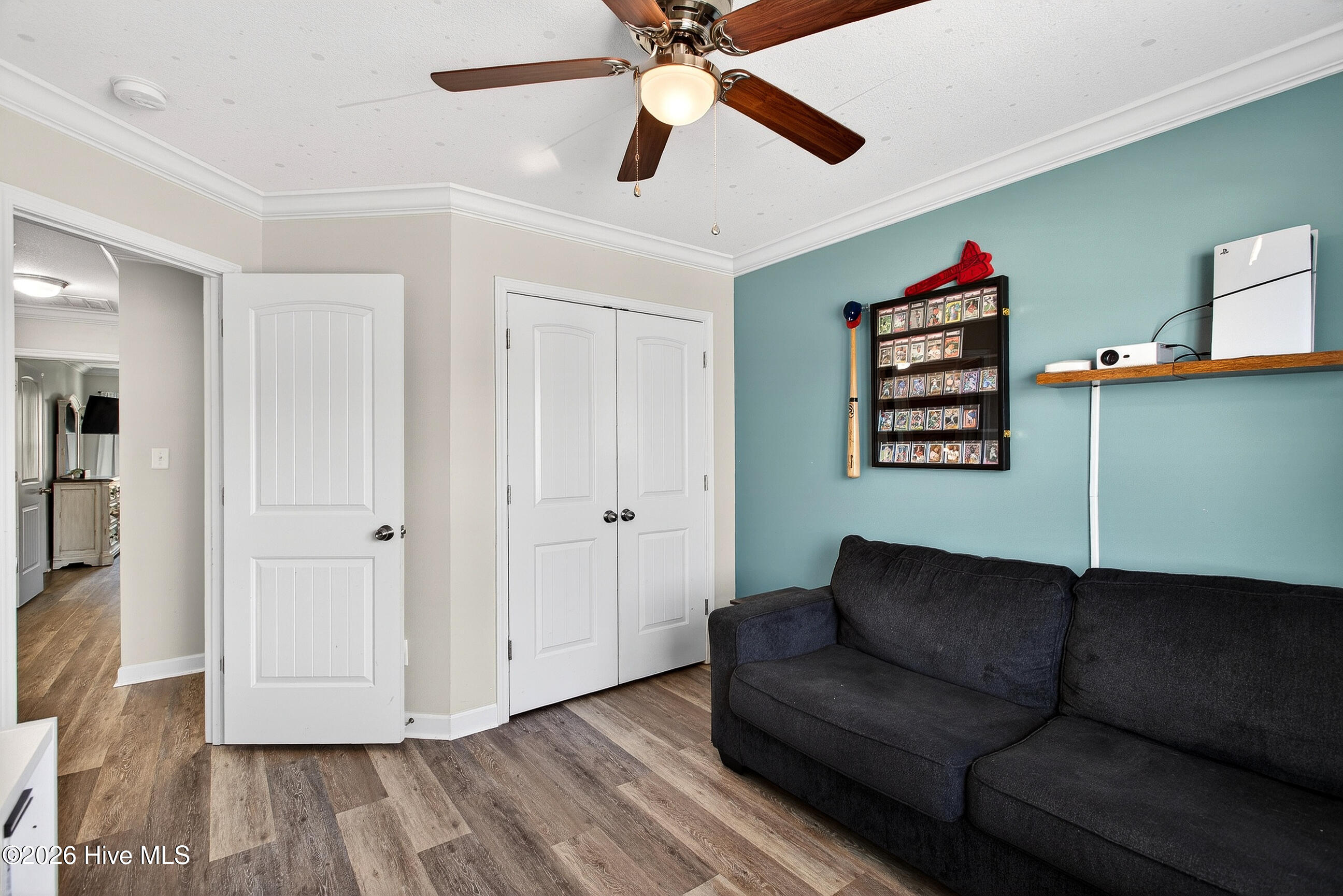 100562931 | Photo 22