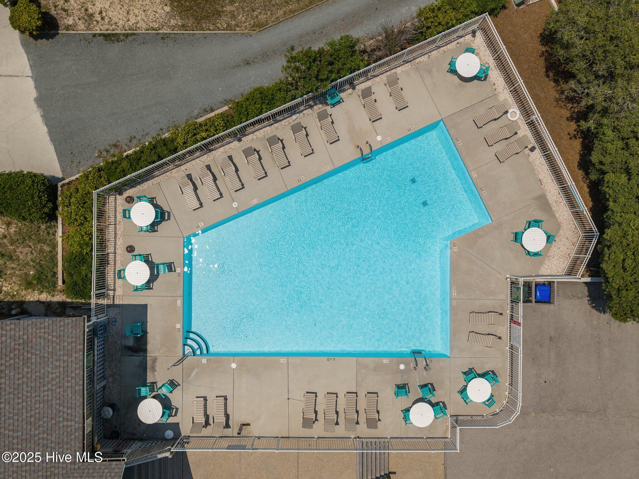 100547426 | Photo 54