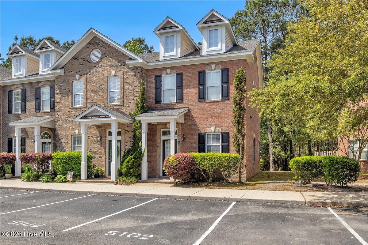 100567223 | Photo 37