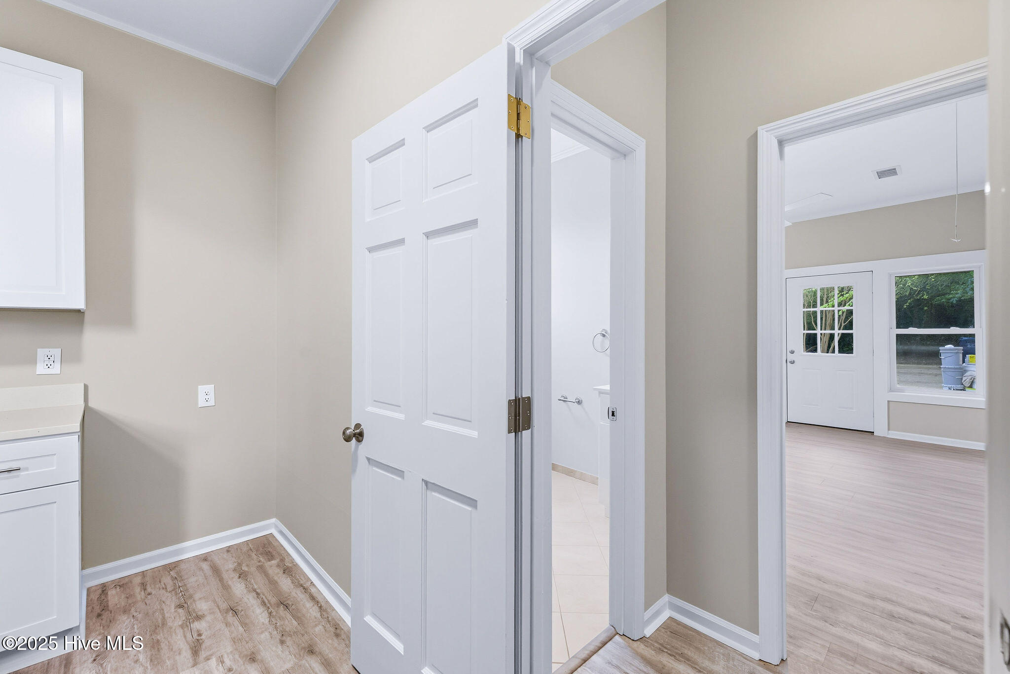 100529892 | Photo 32