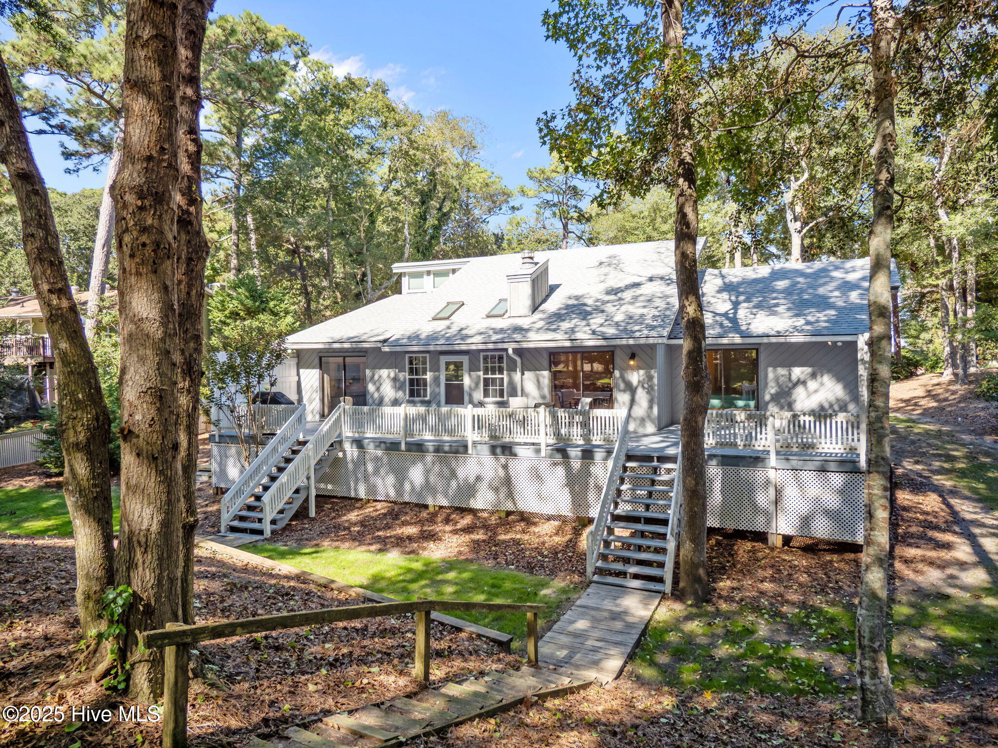 Homes for sale in Pine Knoll Shores, NC | 131 Oakleaf Dr, Pine Knoll Shores, NC 28512 | MLS# 100544196