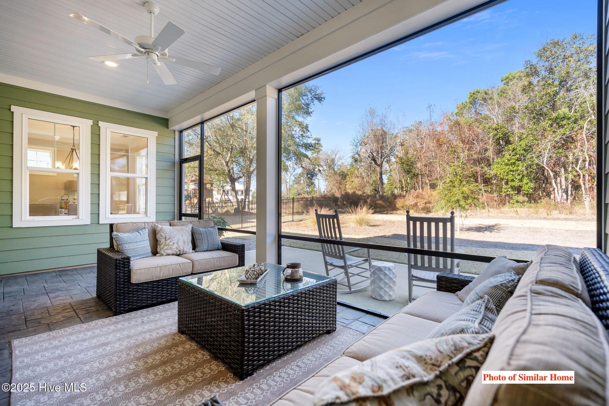 100545835 | Photo 61