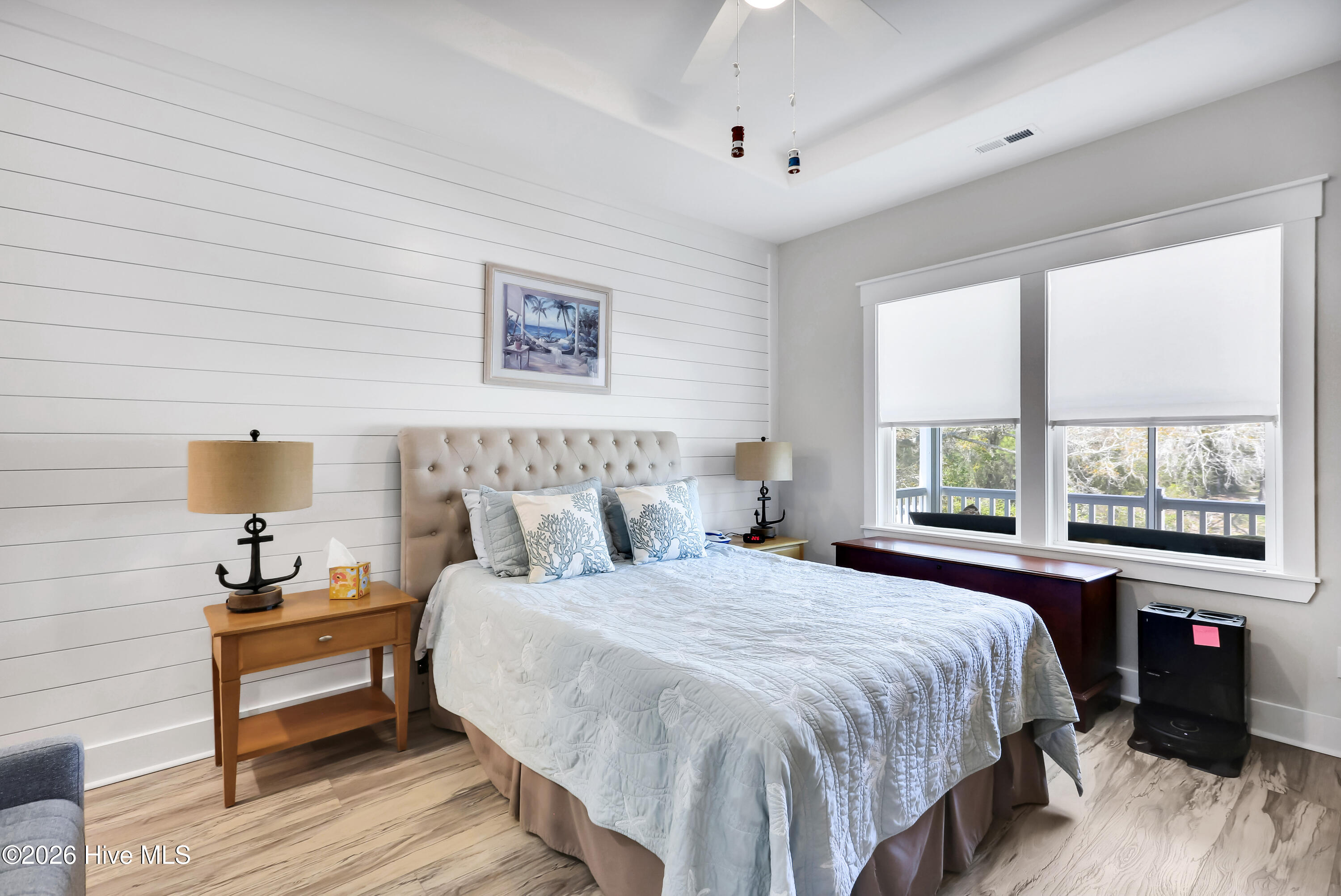 100564163 | Photo 16