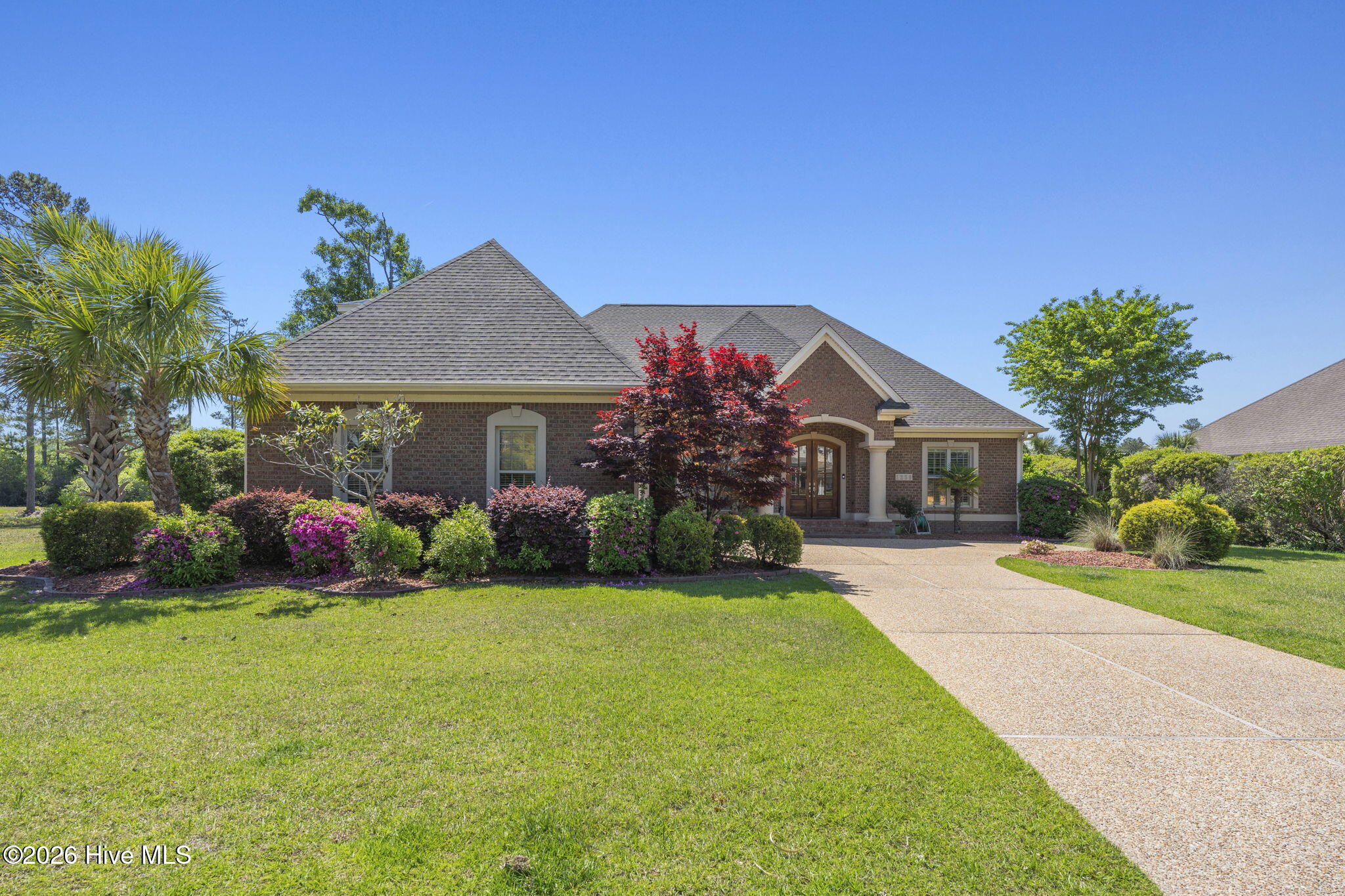 100568183 | Photo 60