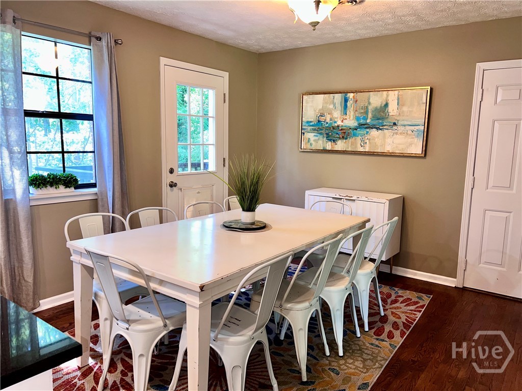 Dining Room seats 12