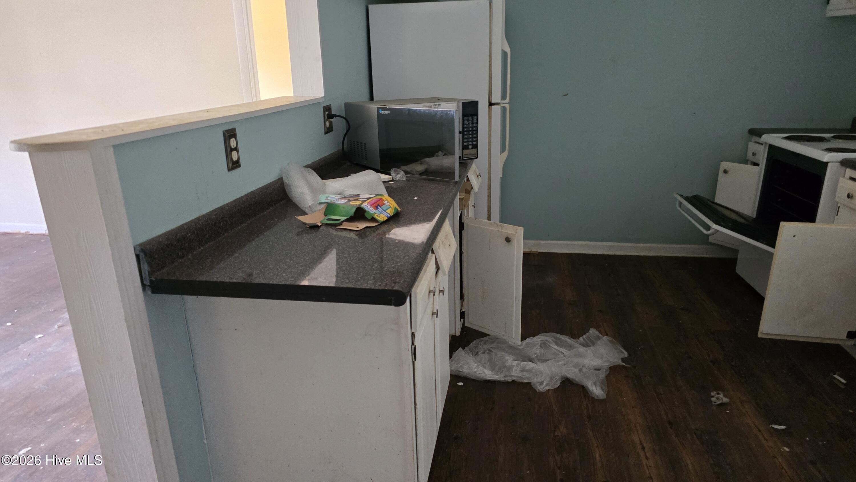 100561564 | Photo 19