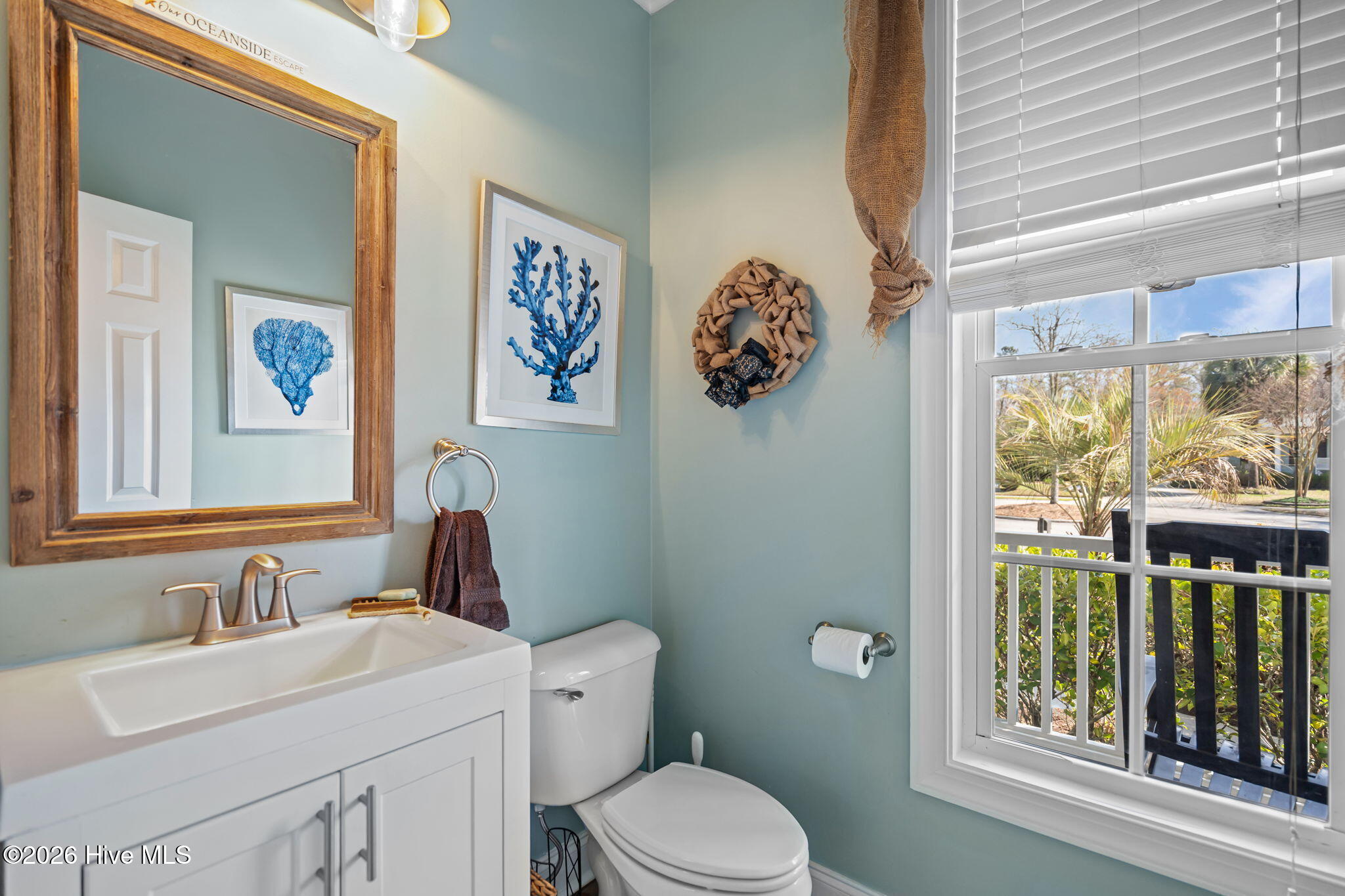 100558243 | Photo 28