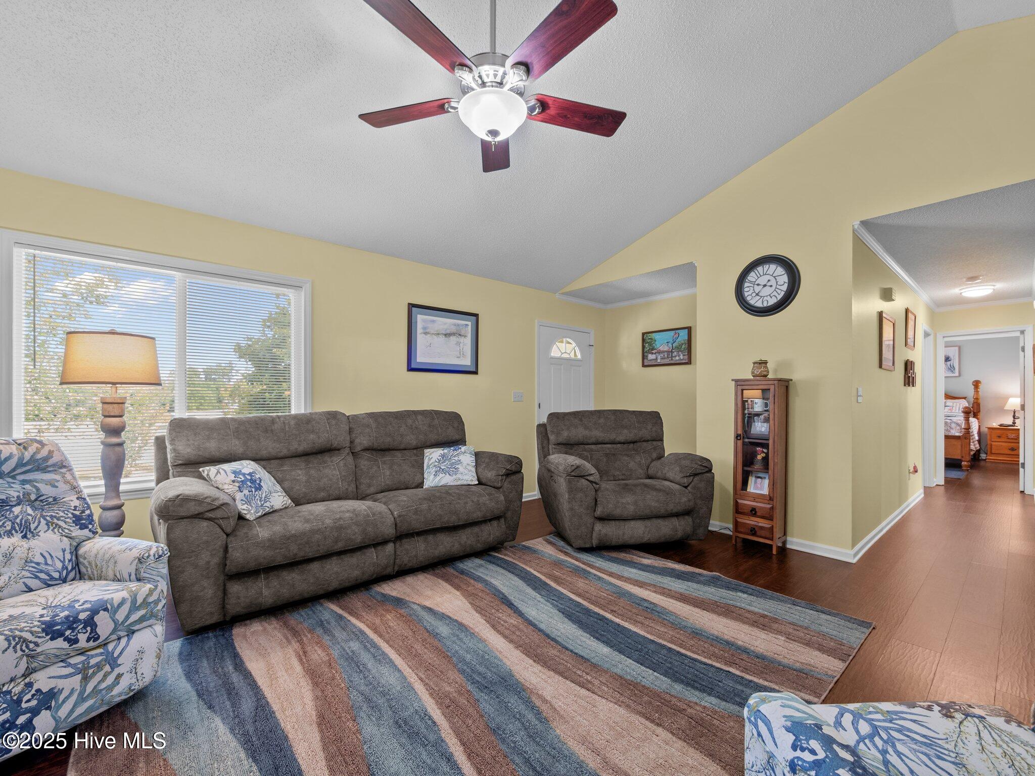 100516980 | Photo 32