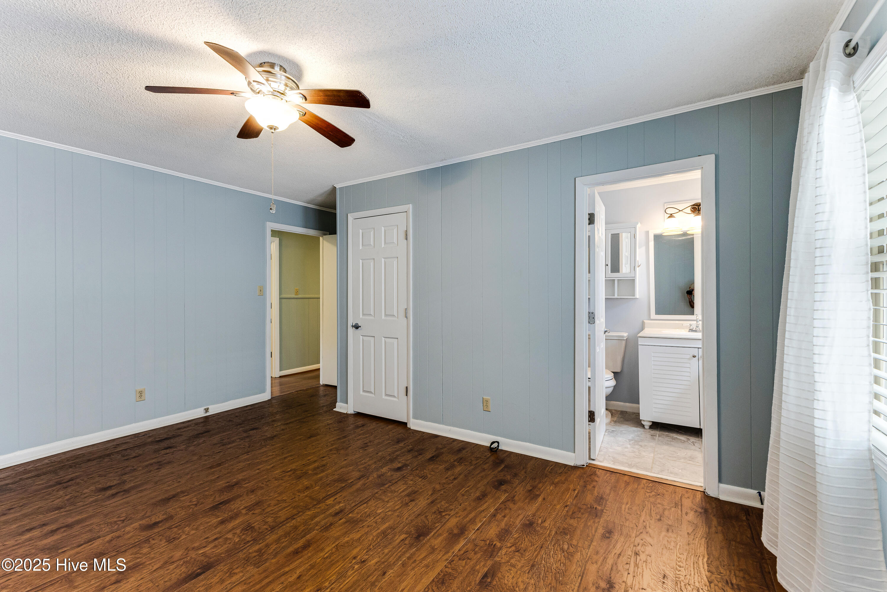 100523240 | Photo 14