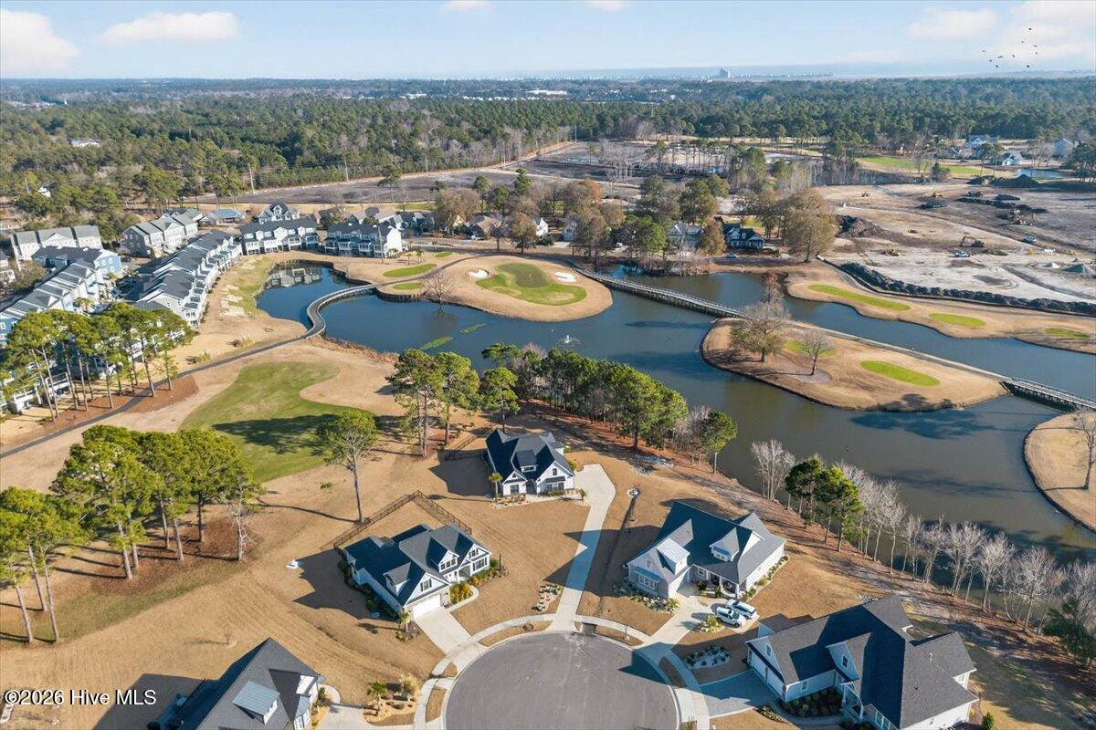 100548349 | Photo 69