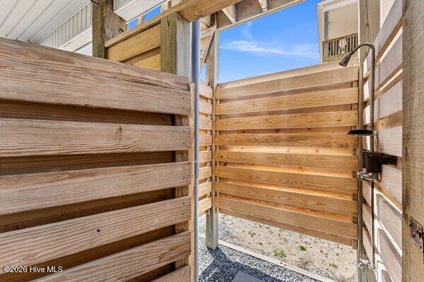 100564847 | Photo 33