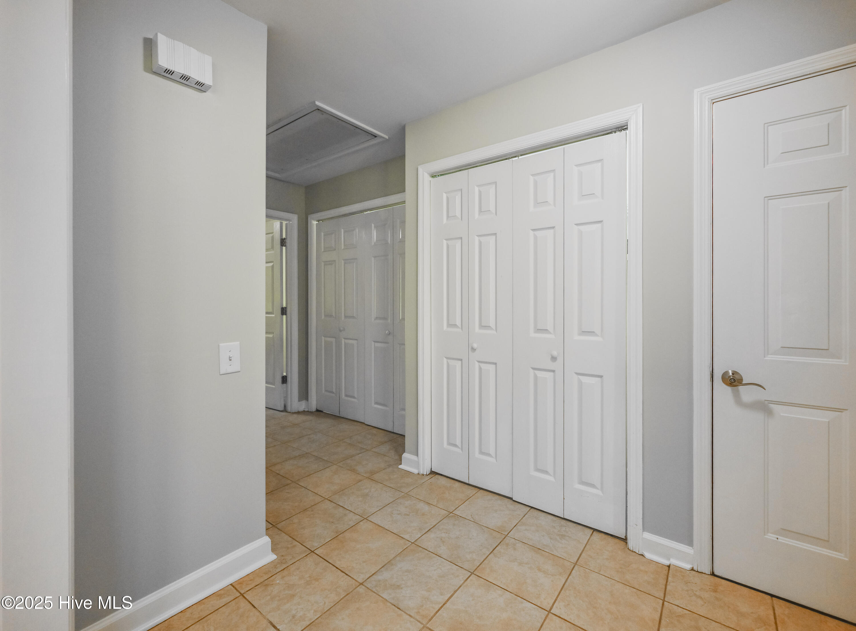 100523766 | Photo 42