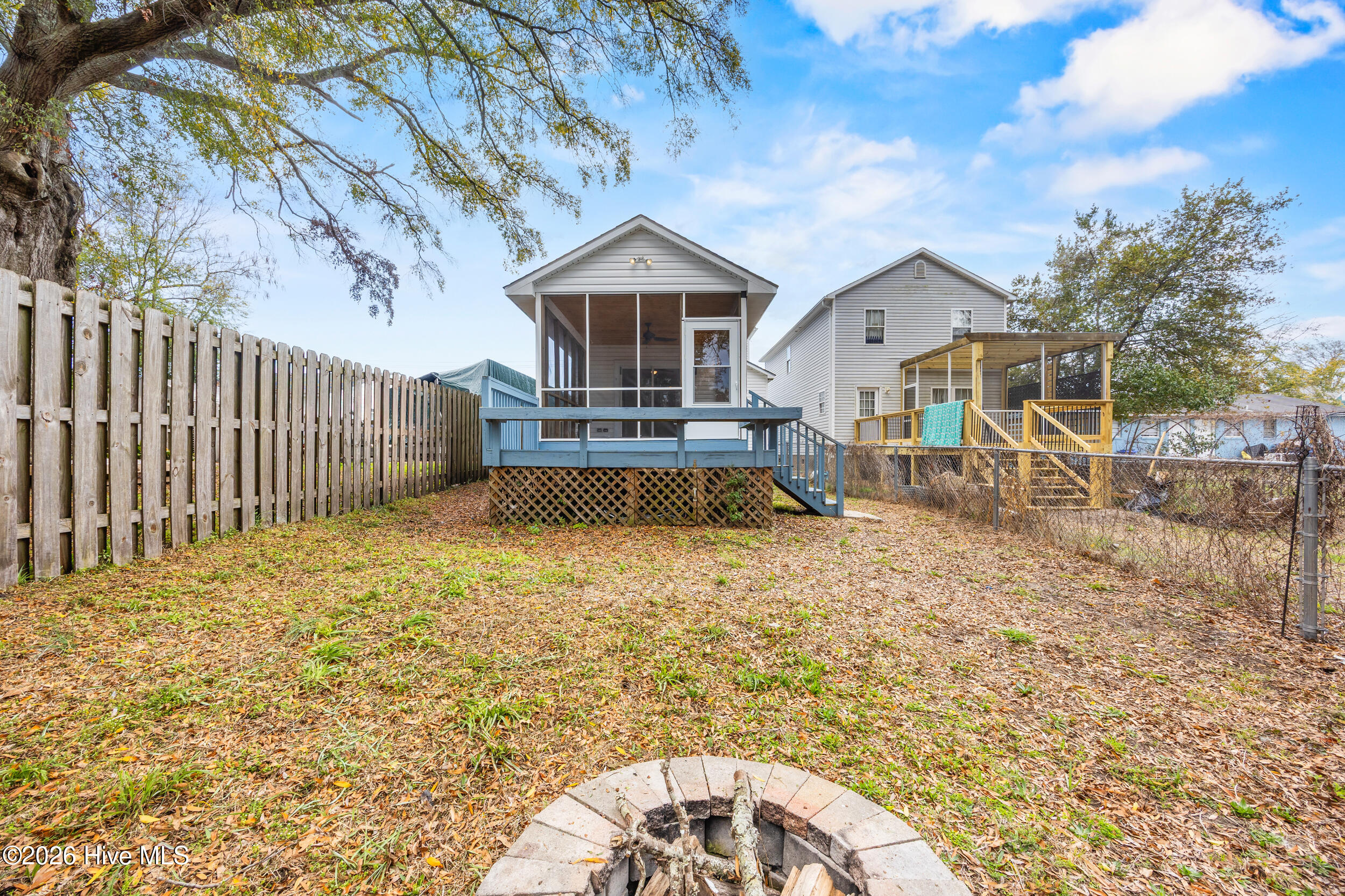 100558916 | Photo 34