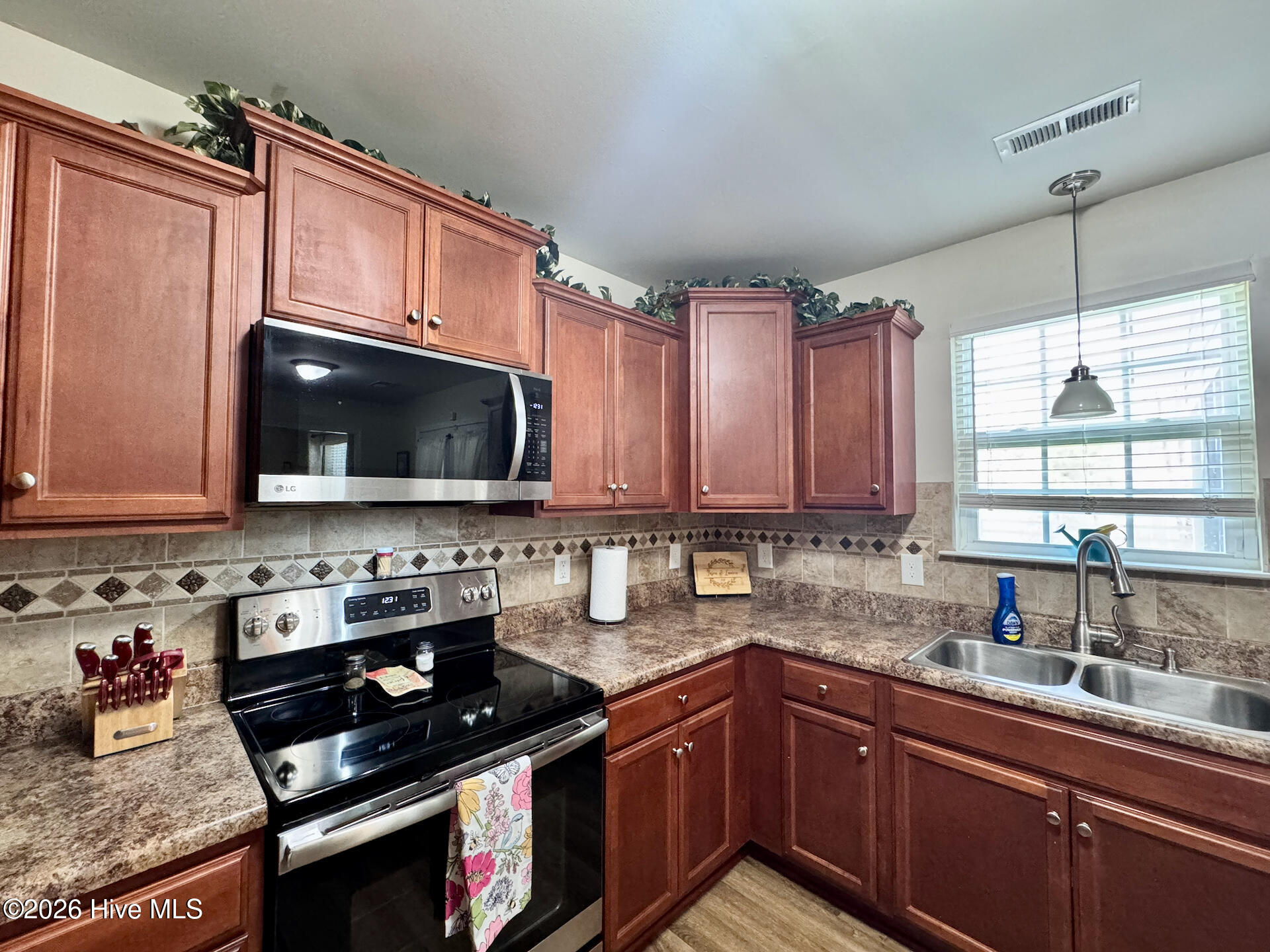 141 Waterford Way,Maysville