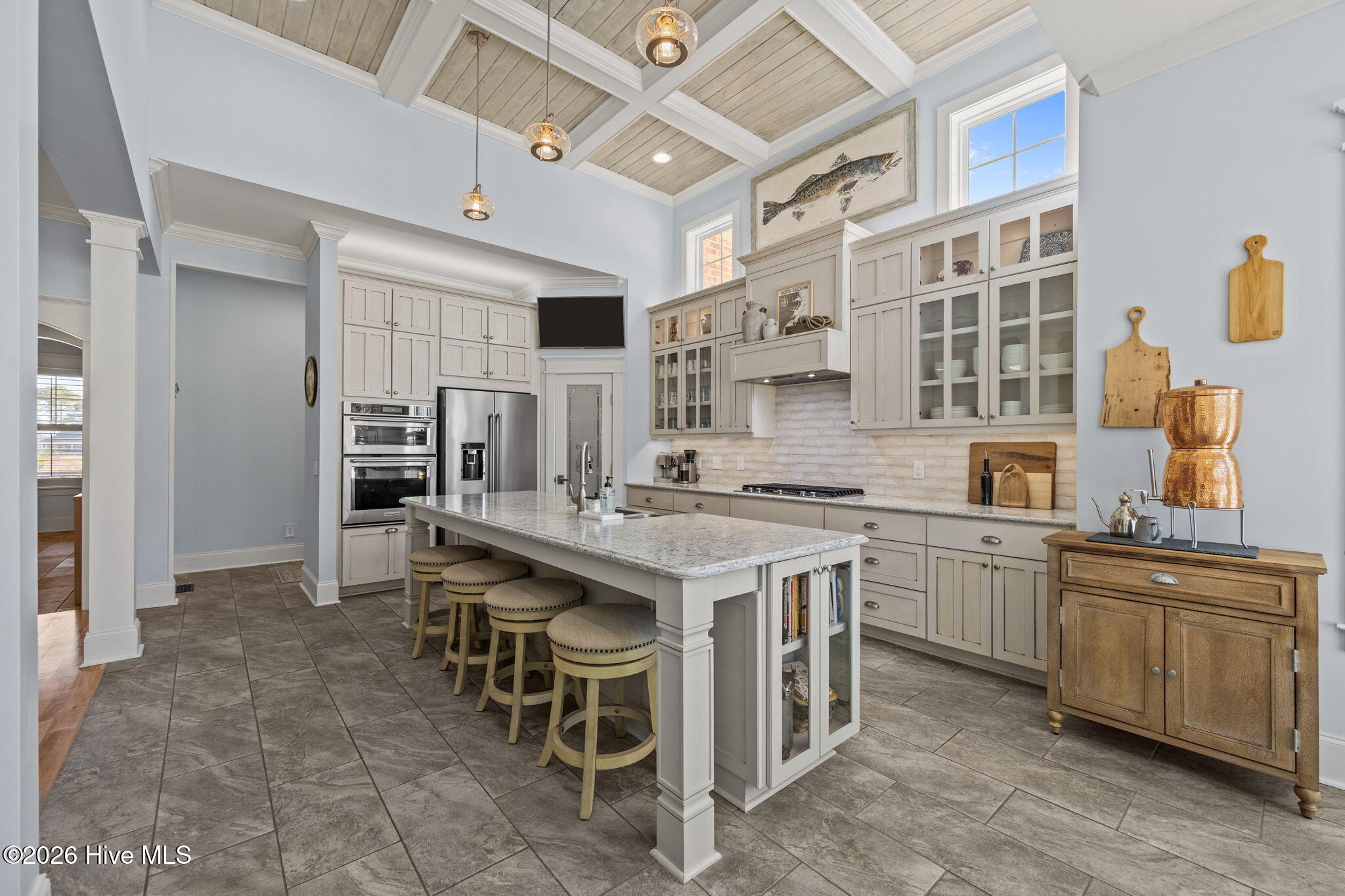 100554318 | Photo 23