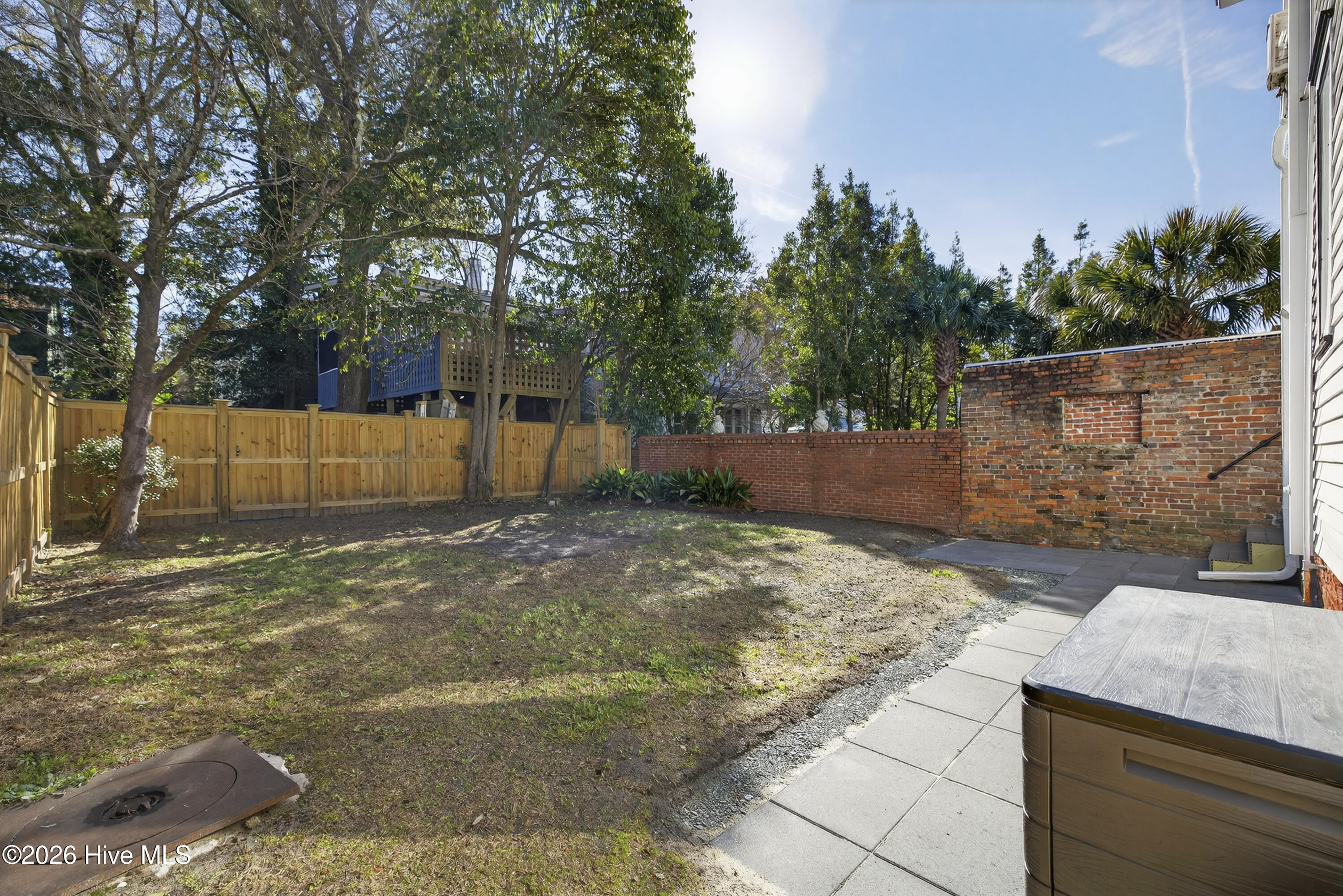 100555713 | Photo 52