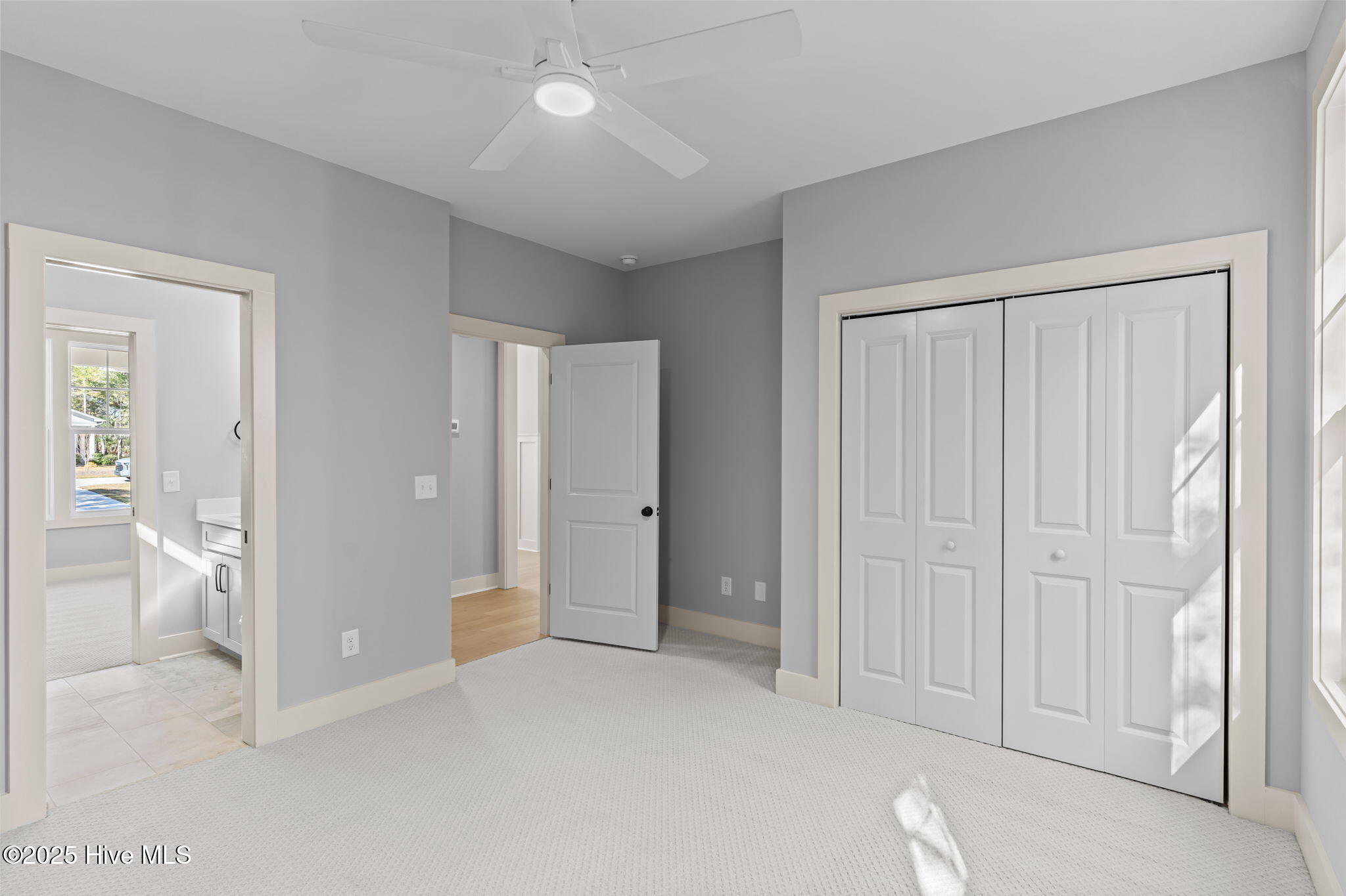 100532688 | Photo 33