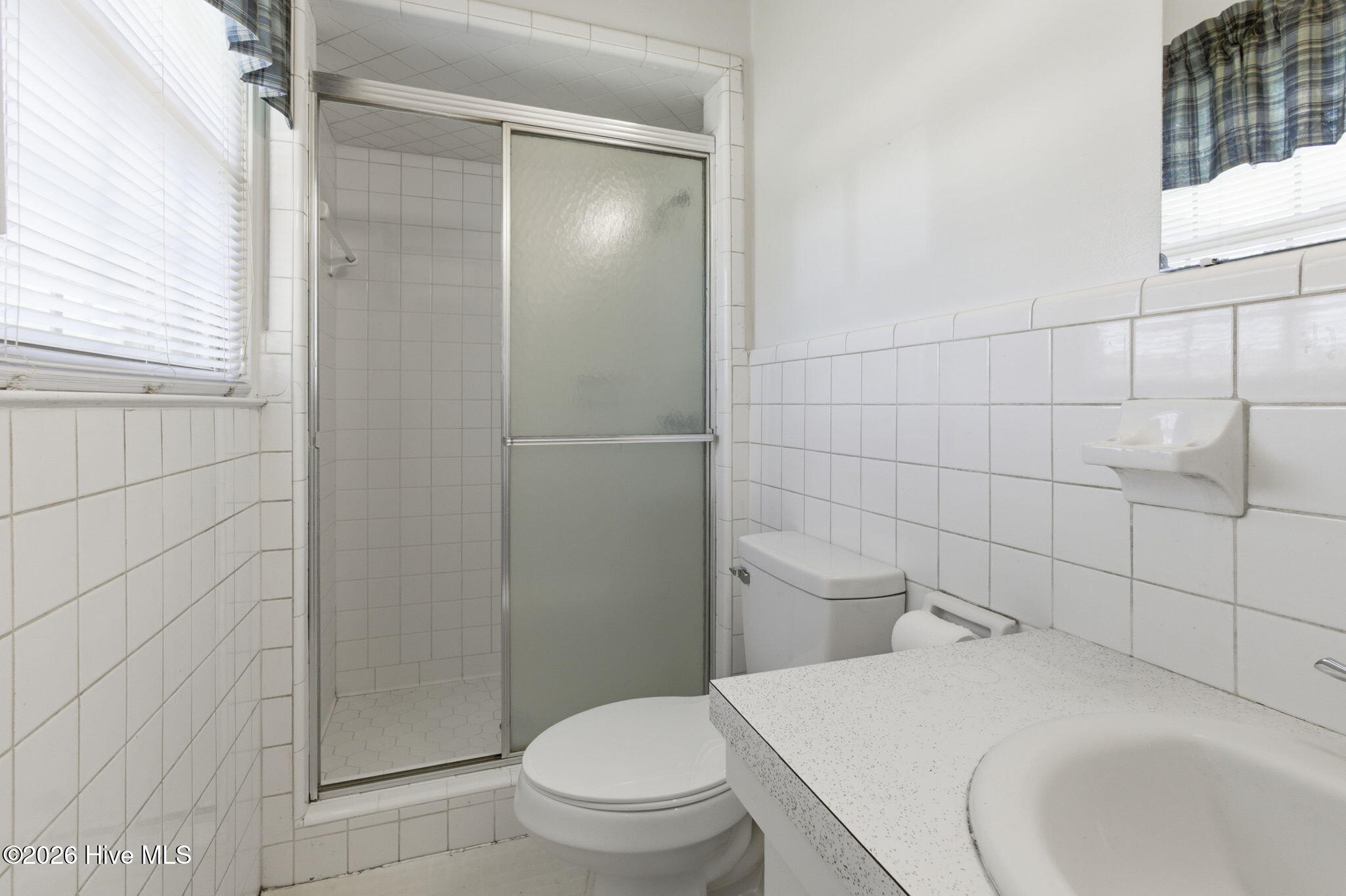 100564416 | Photo 31