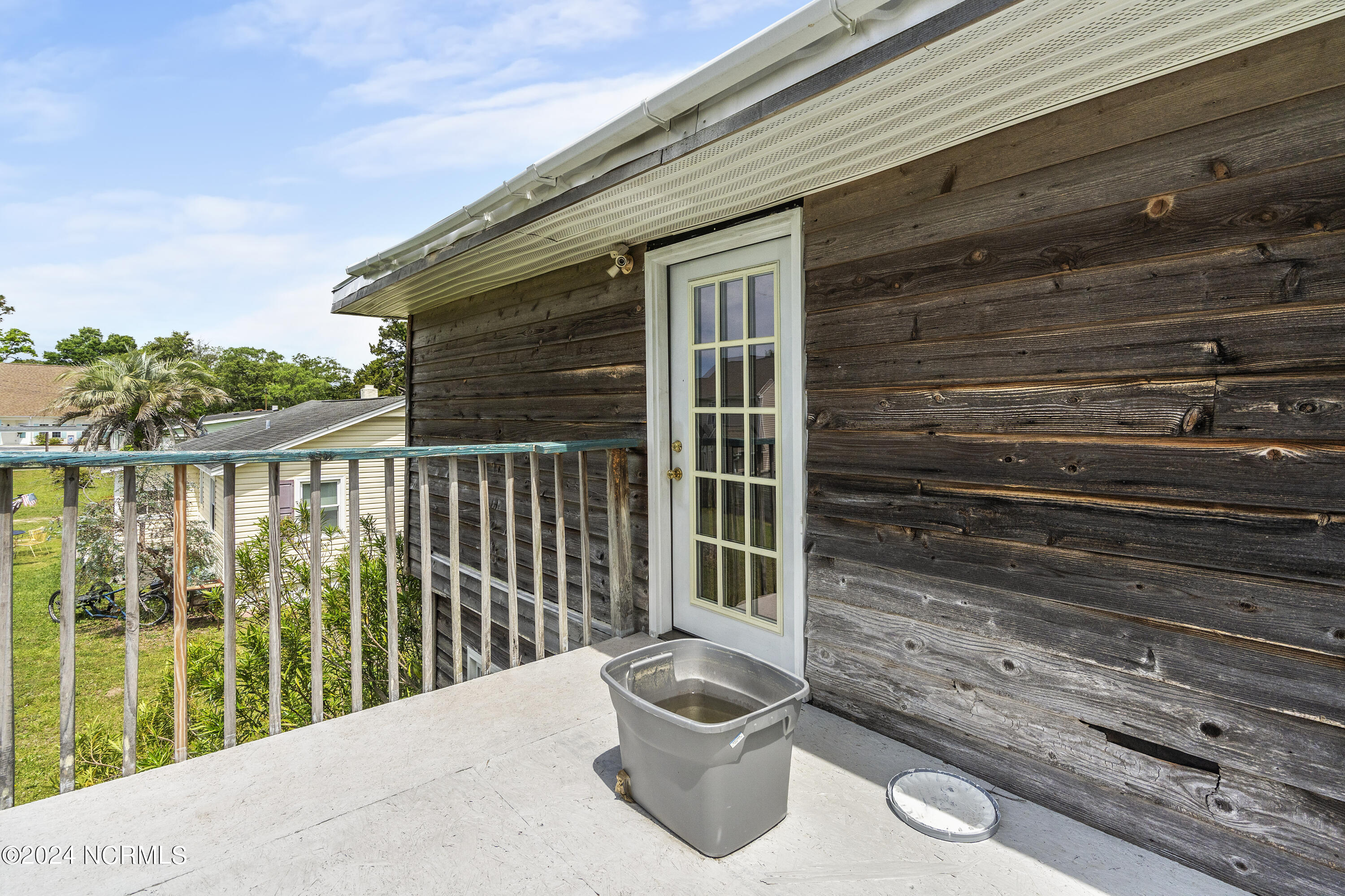 100488510 | Photo 58