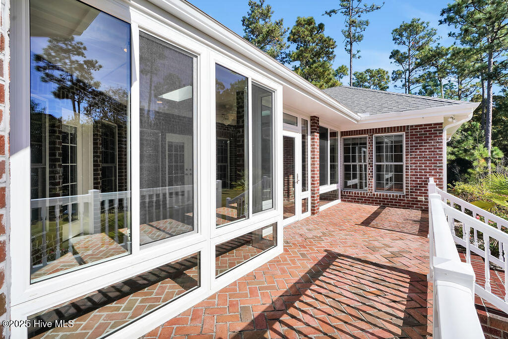 100540084 | Photo 49