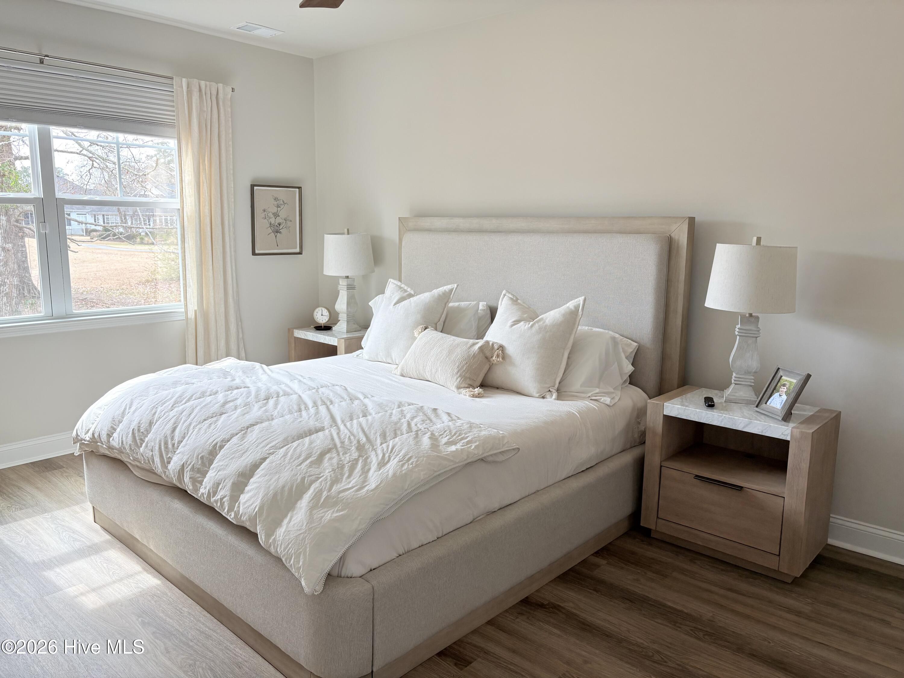 100555775 | Photo 14