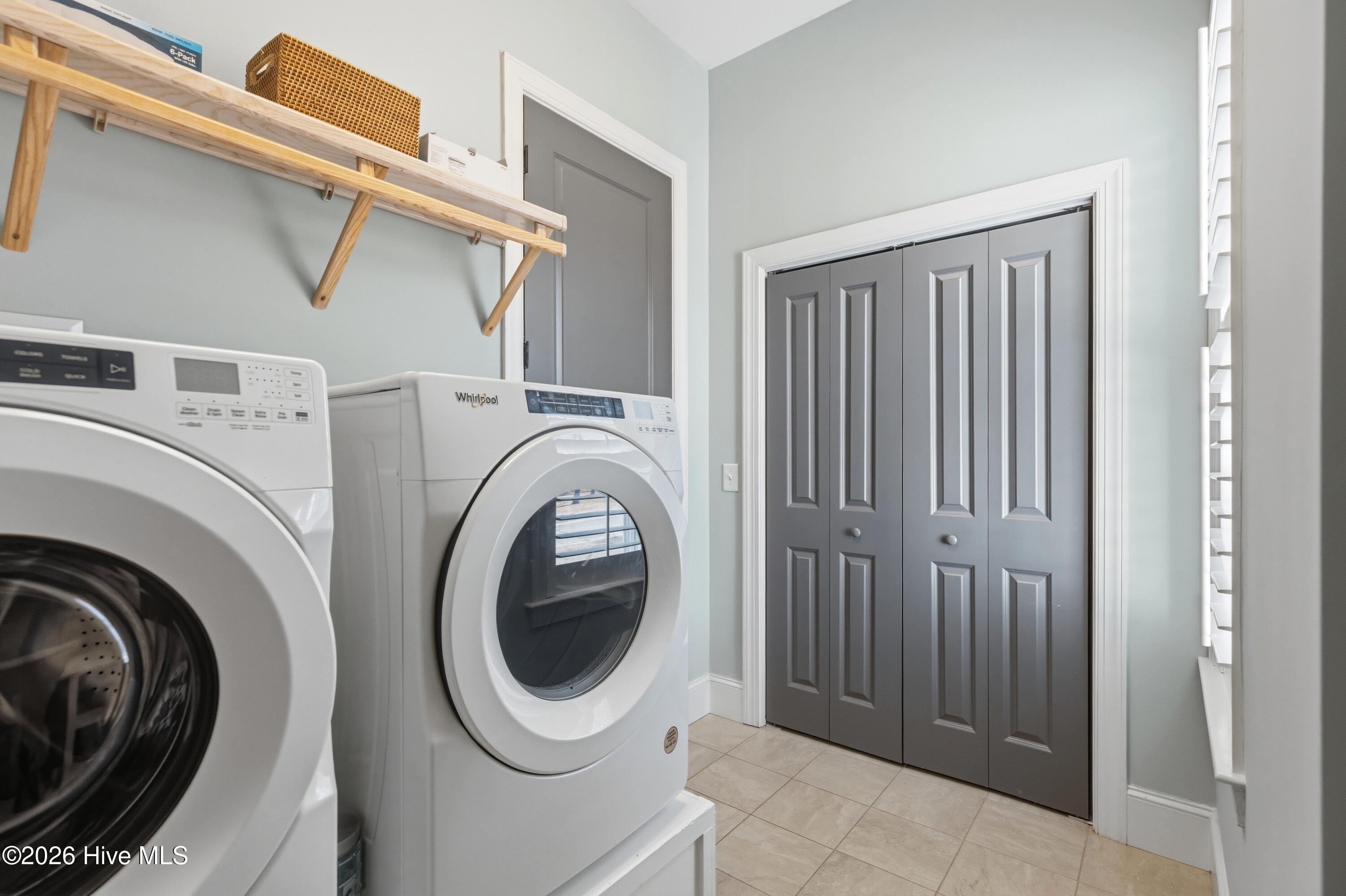 100556078 | Photo 22