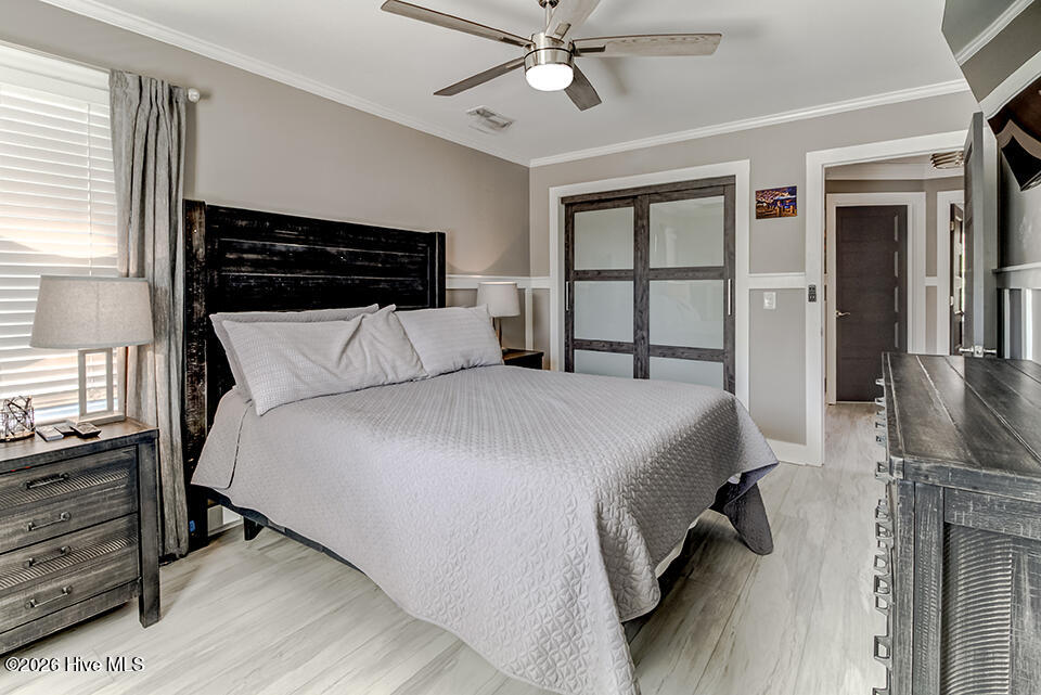 100557542 | Photo 19